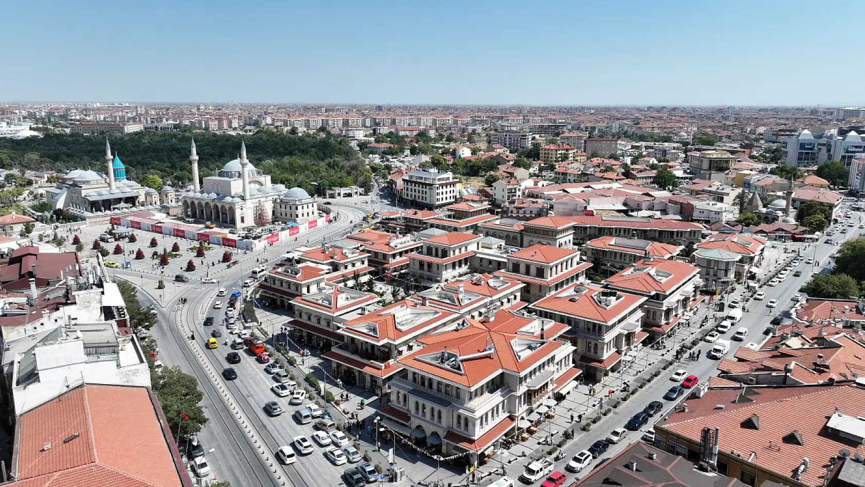 Konya'da Pazar gününe kadar sürecek alışveriş şöleni başladı, saatlere dikkat!