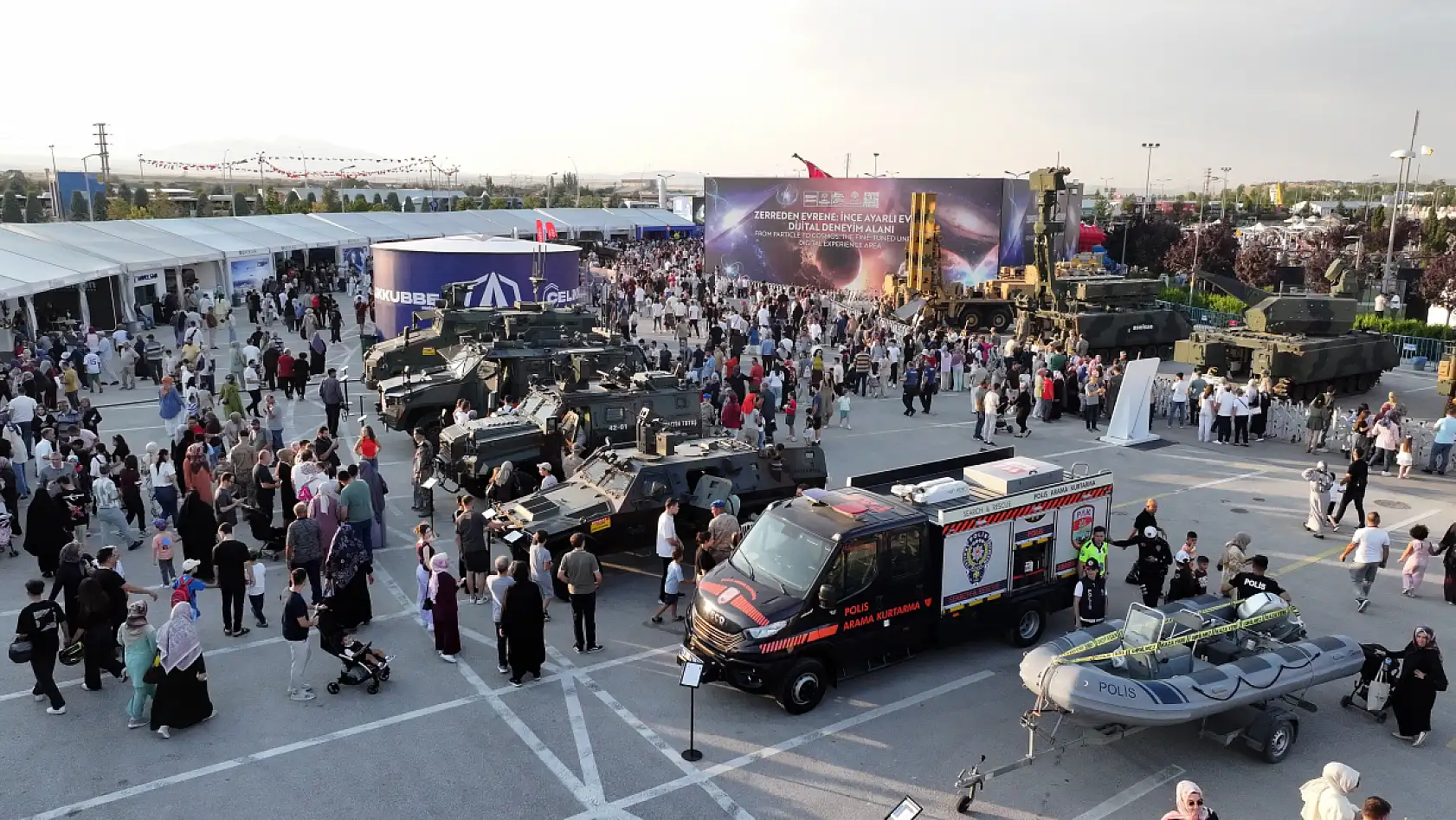 Konya'da yüz binler bilimin peşinden koştu