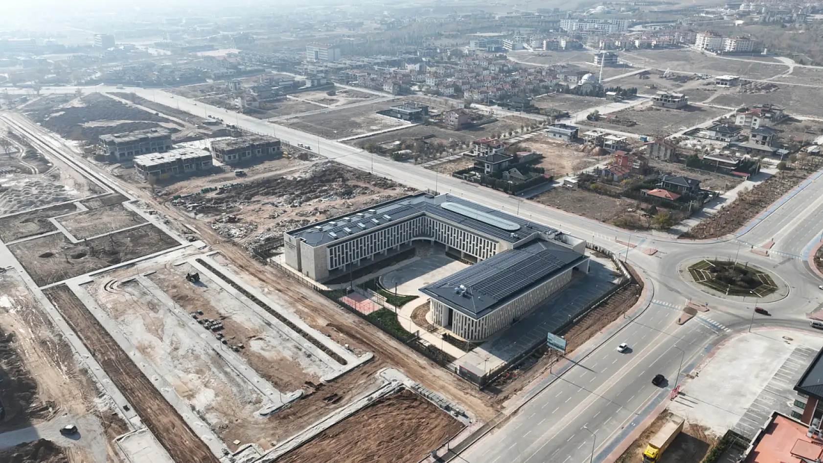 Konya'da eğitime dev yatırım: Okullar, spor salonları, külliyeler...