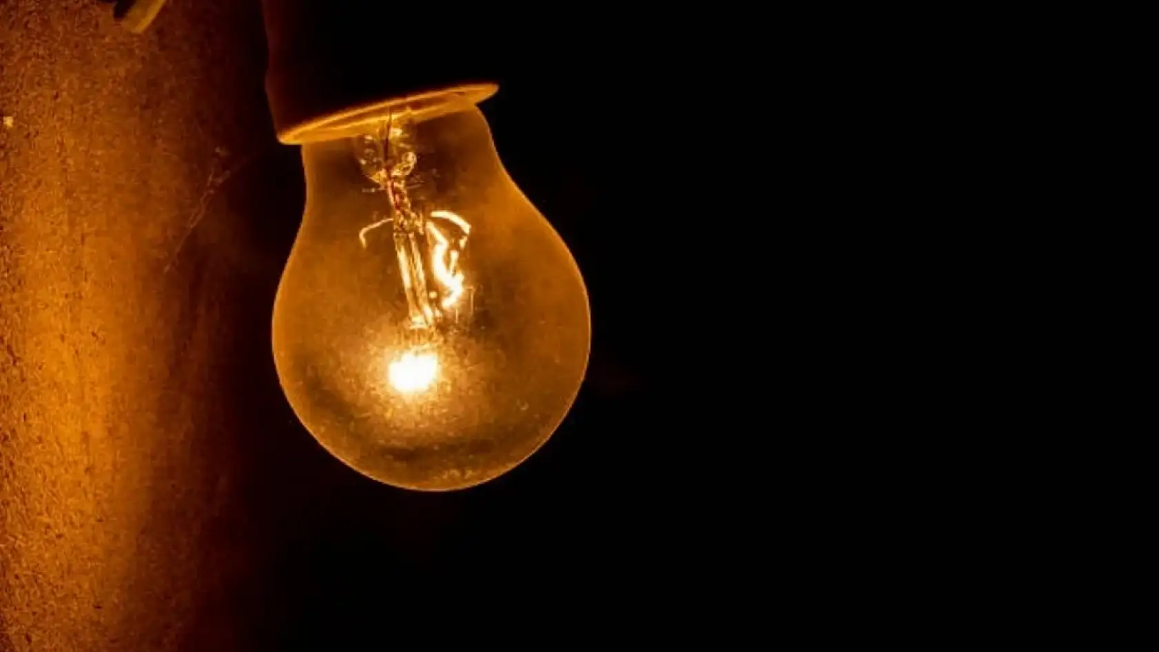 Karatay'daki bu adreslerde elektrikler gidecek!