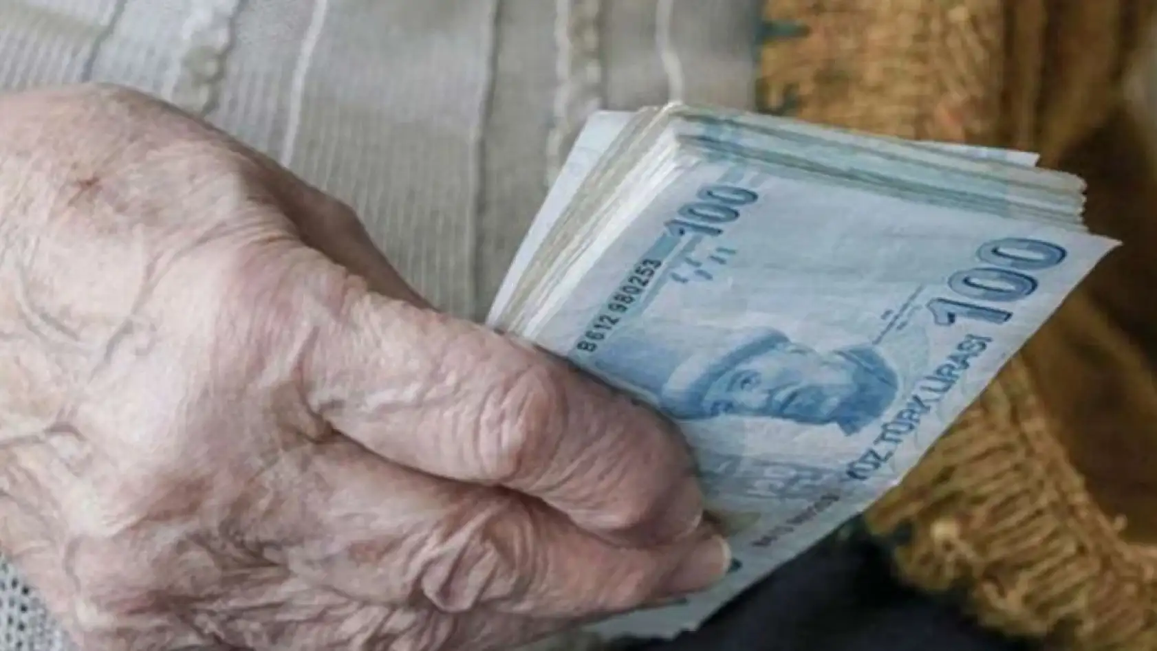 Emekliye Temmuz zammı sürprizi! En düşük emekli maaşı ne kadar olacak? İşte zam hesaplaması 2025