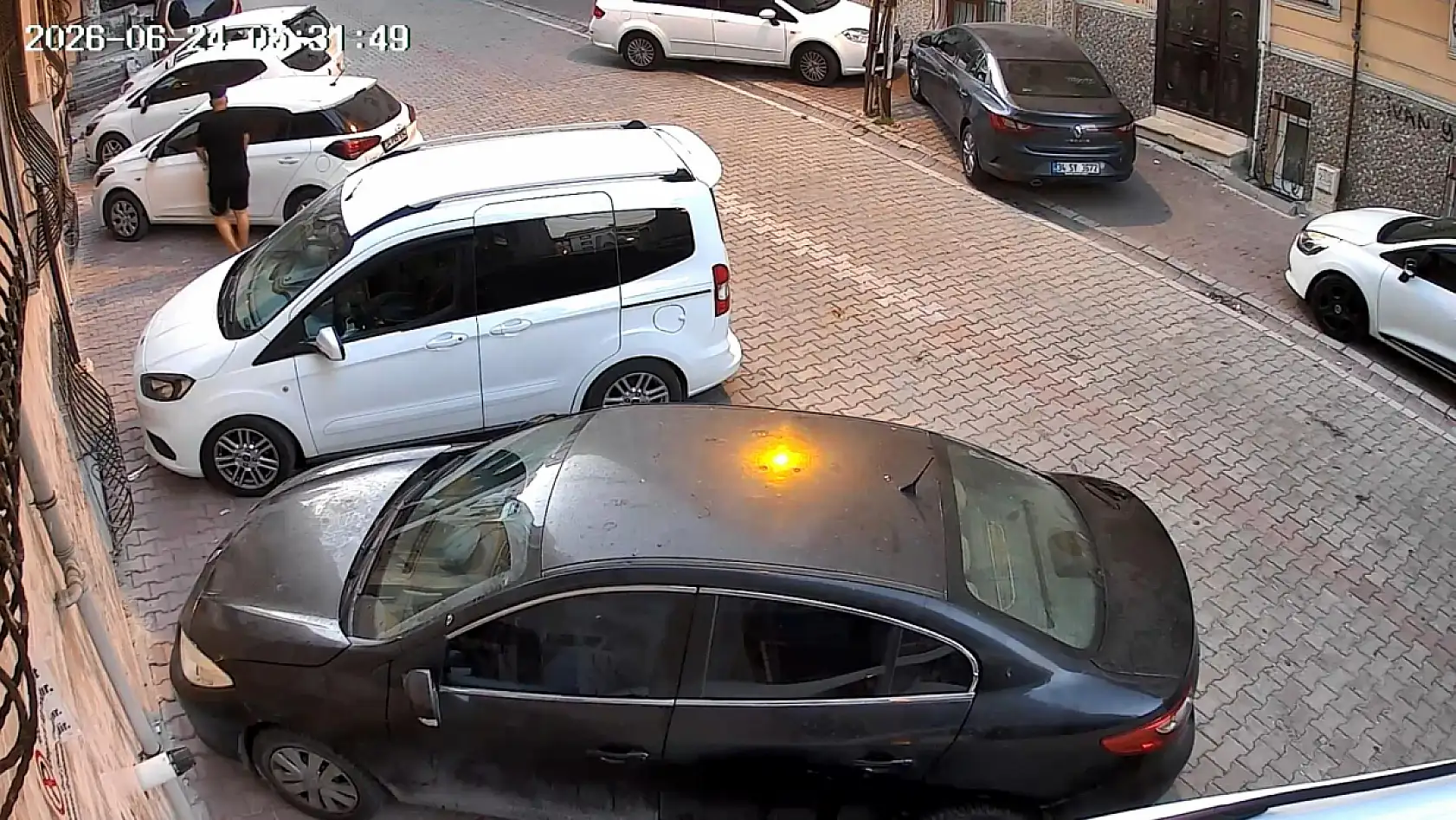 Aracına yöneldi, kanlı pusunun hedefi oldu