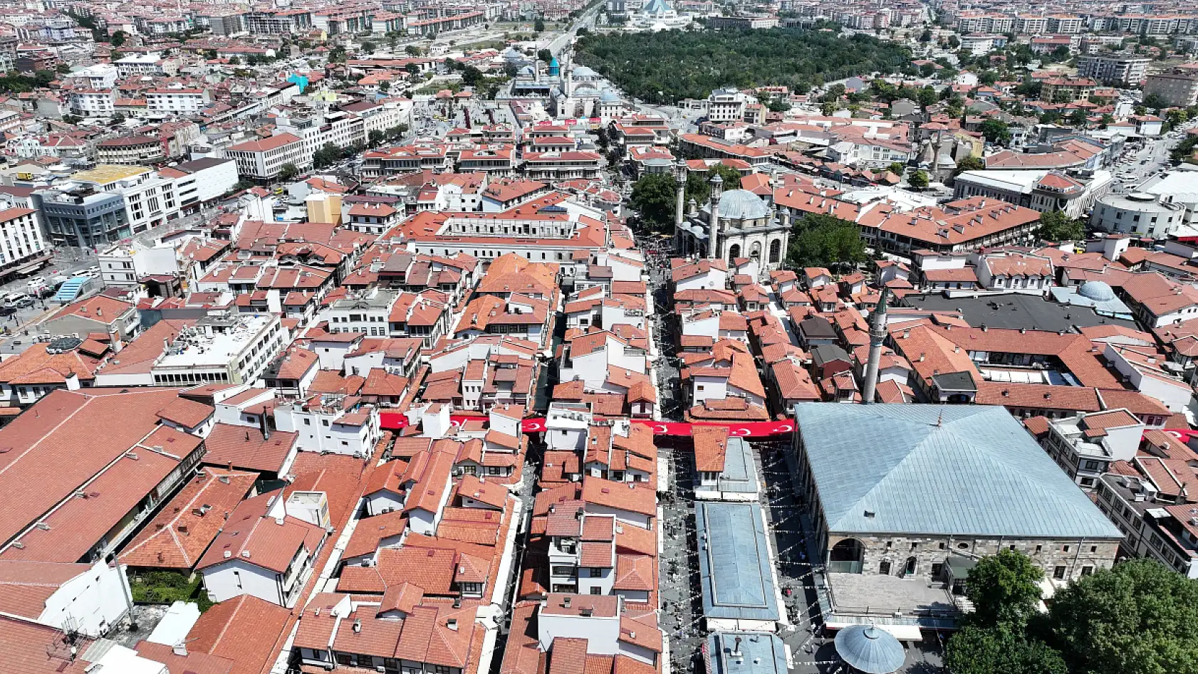 Konya'da Pazar gününe kadar sürecek alışveriş şöleni başladı, saatlere dikkat!