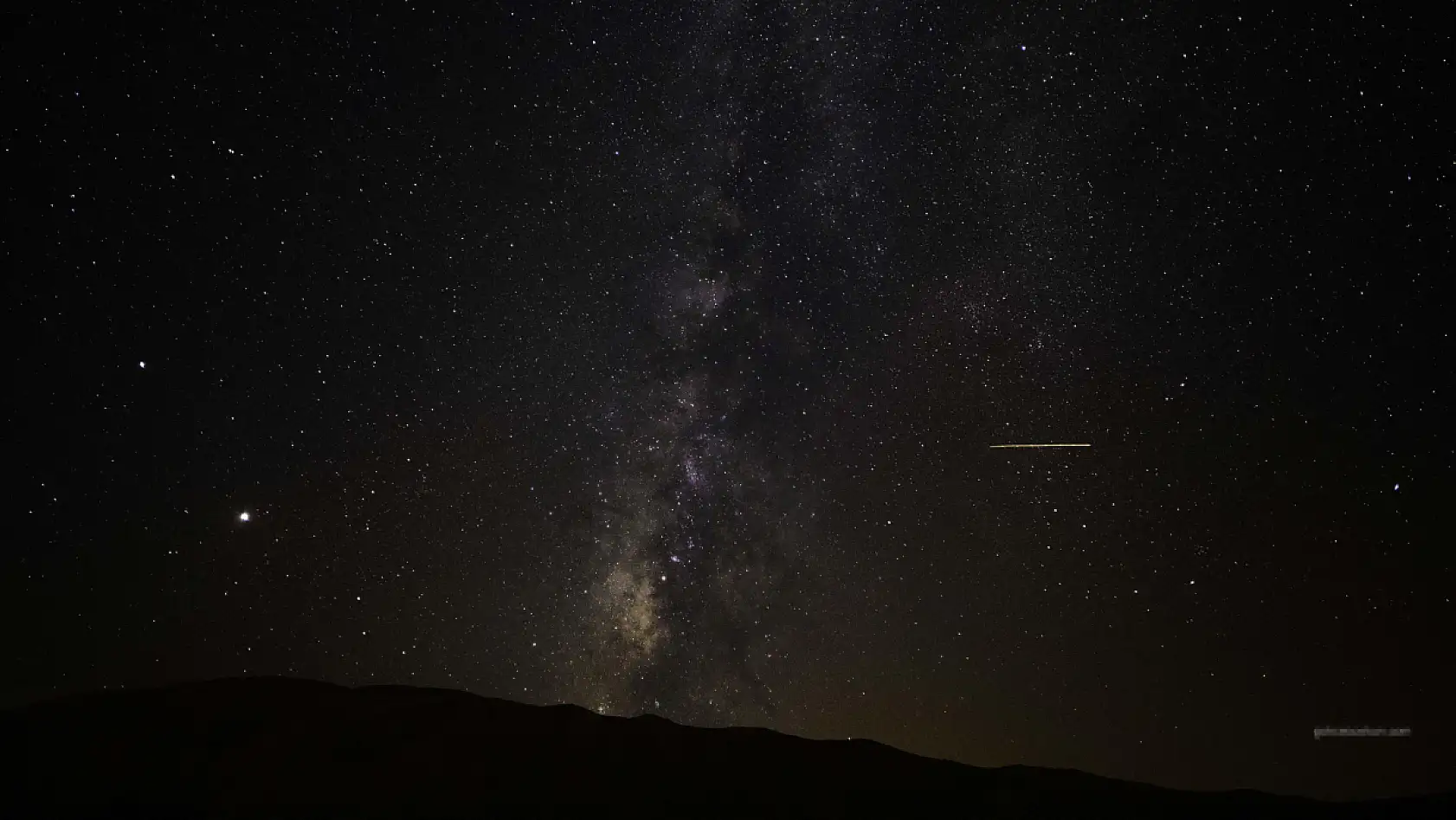 Bu ay gökyüzüne bakmayı unutmayın! Saatte 100 meteor görülecek
