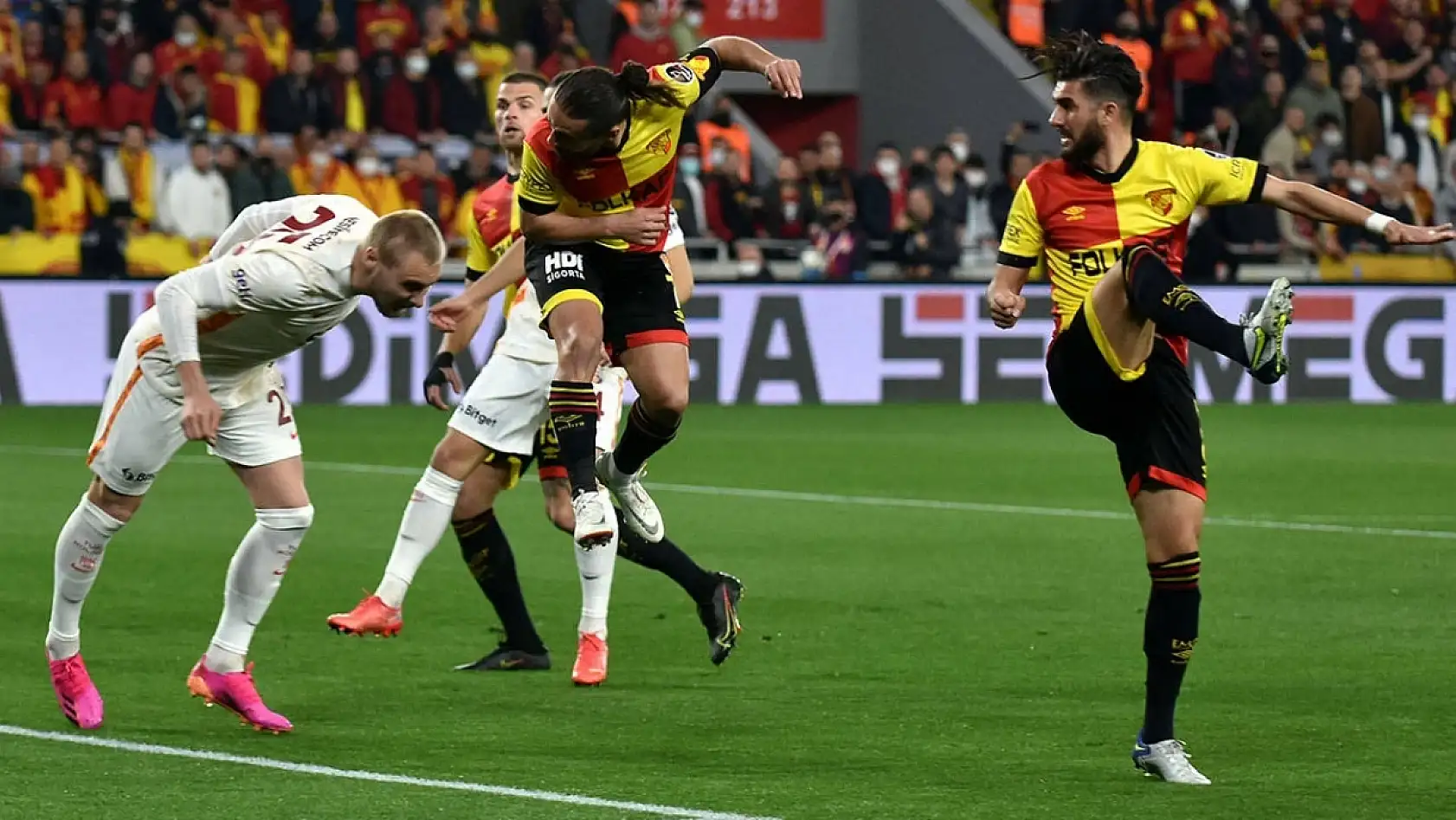 Göztepe zirvede, Konyaspor ilk 6'da! İşte çarpıcı istatistik!