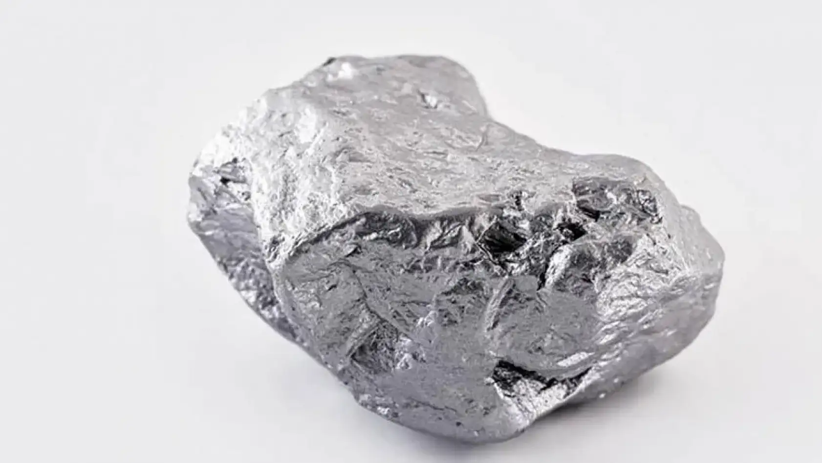 Gümüş, Altın'ın tahtını sallayacak mı? Ekonomist isim açıkladı…