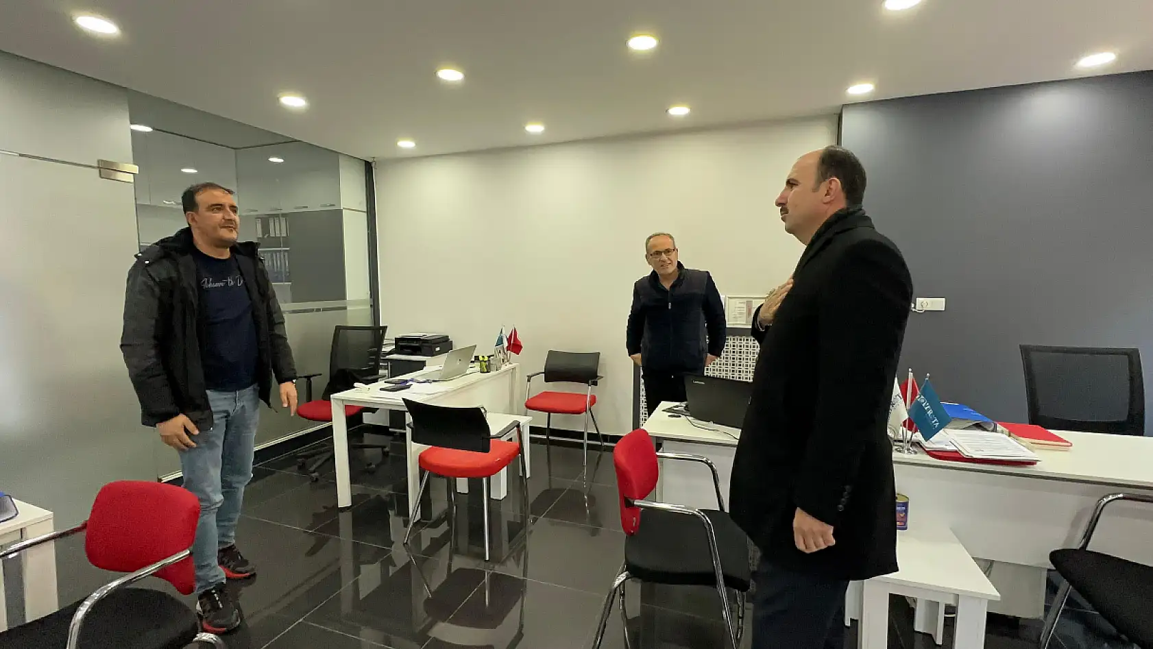 Uğur İbrahim Altay'dan iftar öncesi esnaf ziyareti