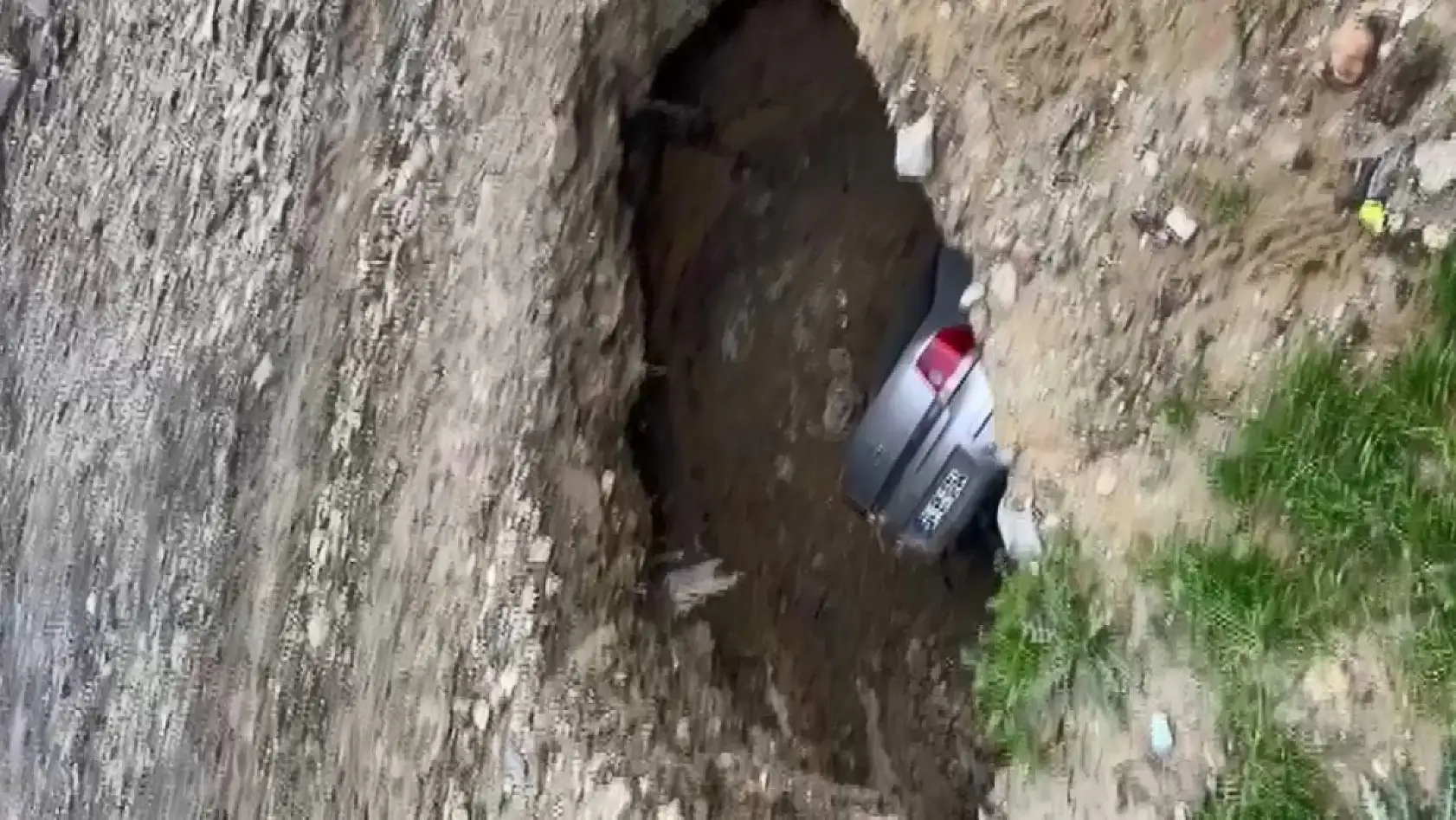 Konya obrukları İstanbul'a mı taşındı? Esenyurt'ta korkutan göçük