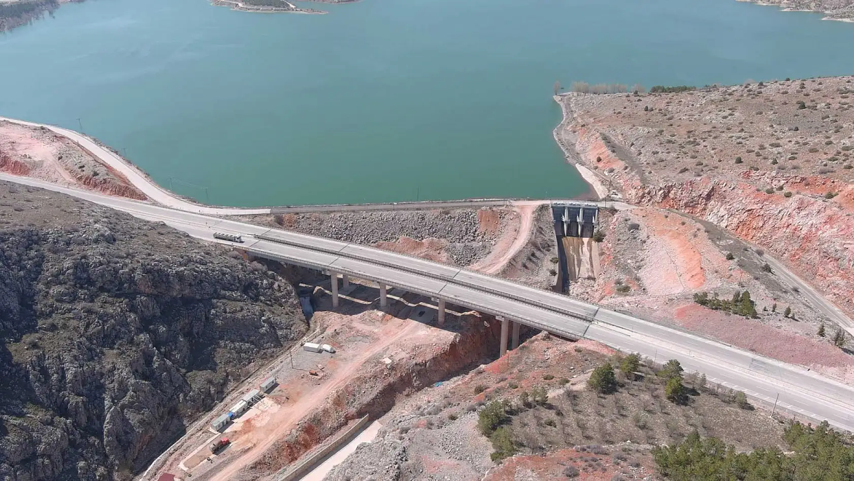 Altınapa Barajı'nda Korkutan Gerçek: Yüzde 90,6'dan Yüzde 7'ye Geriledi