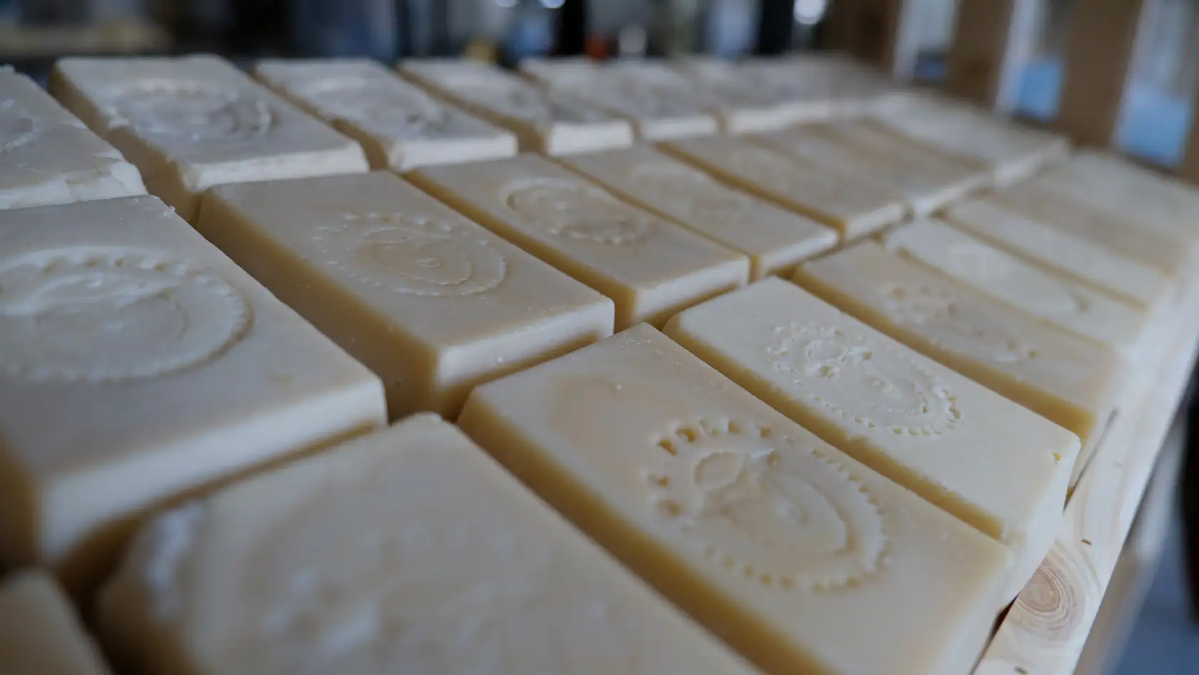 Konya'da bilimden kozmetiğe: Koyun yünü sabuna dönüştü