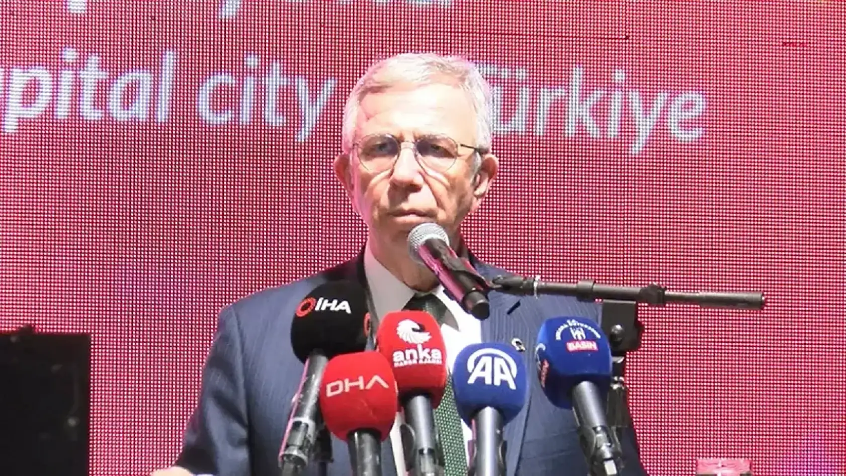 Mansur Yavaş istifa etti mi? Mansur Yavaş yeni partiye geçecek mi? Mansur Yavaş hangi partide kalacak?