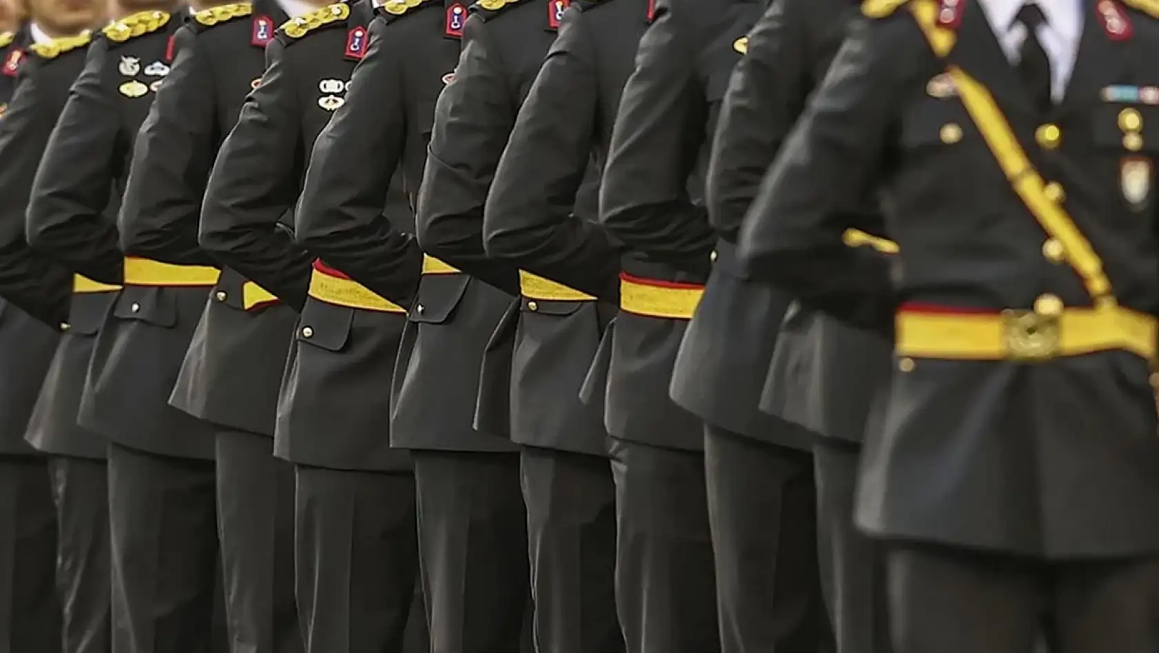 Milli Savunma Bakanlığı Üniversite Mezunu Muvazzaf Subay Alacak