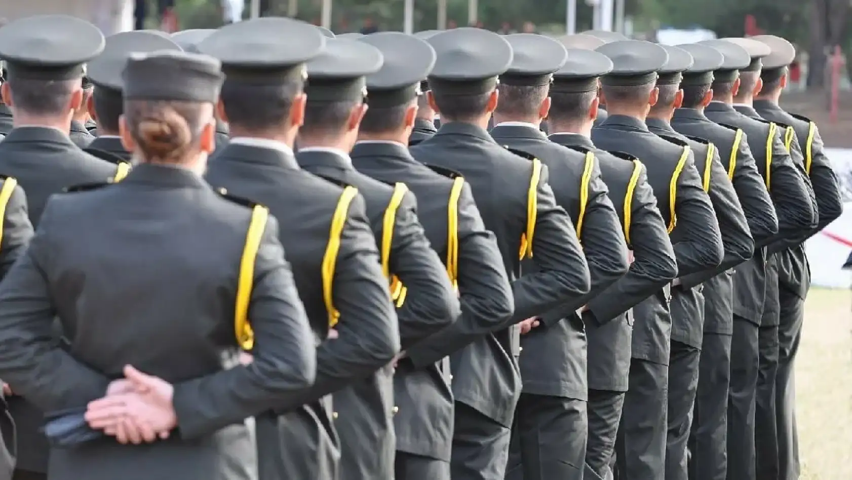 Milli Savunma Bakanlığı Üniversite Mezunu Muvazzaf Subay Alacak