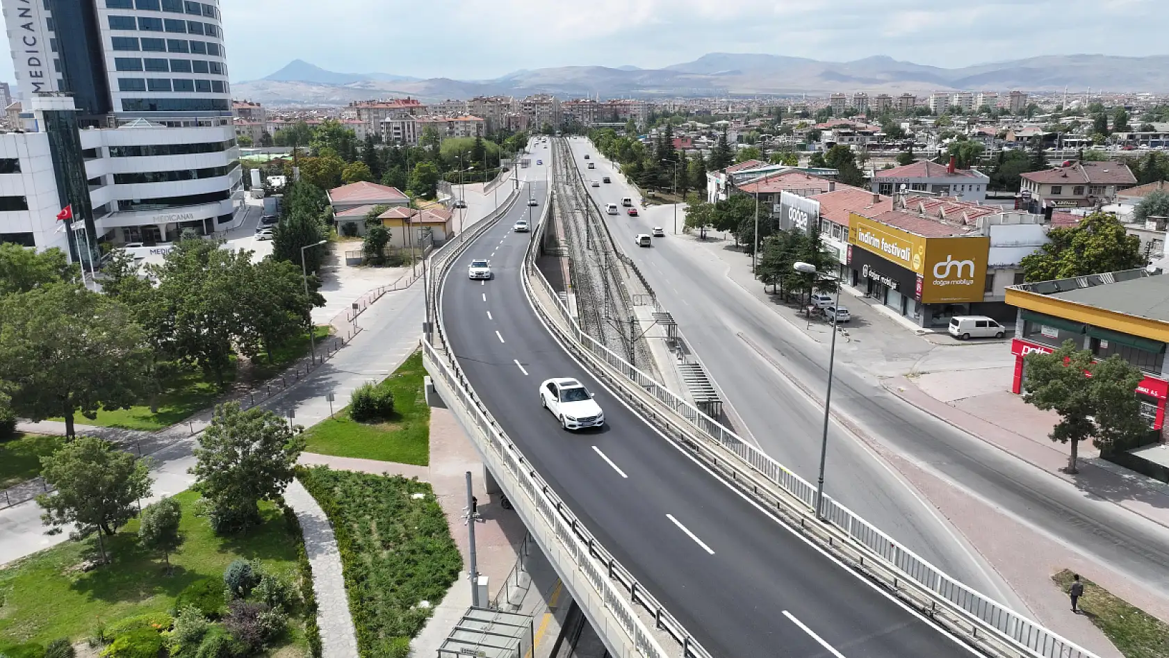 Konya'nın kritik üst geçidinde asfalt yenileme tamamlandı