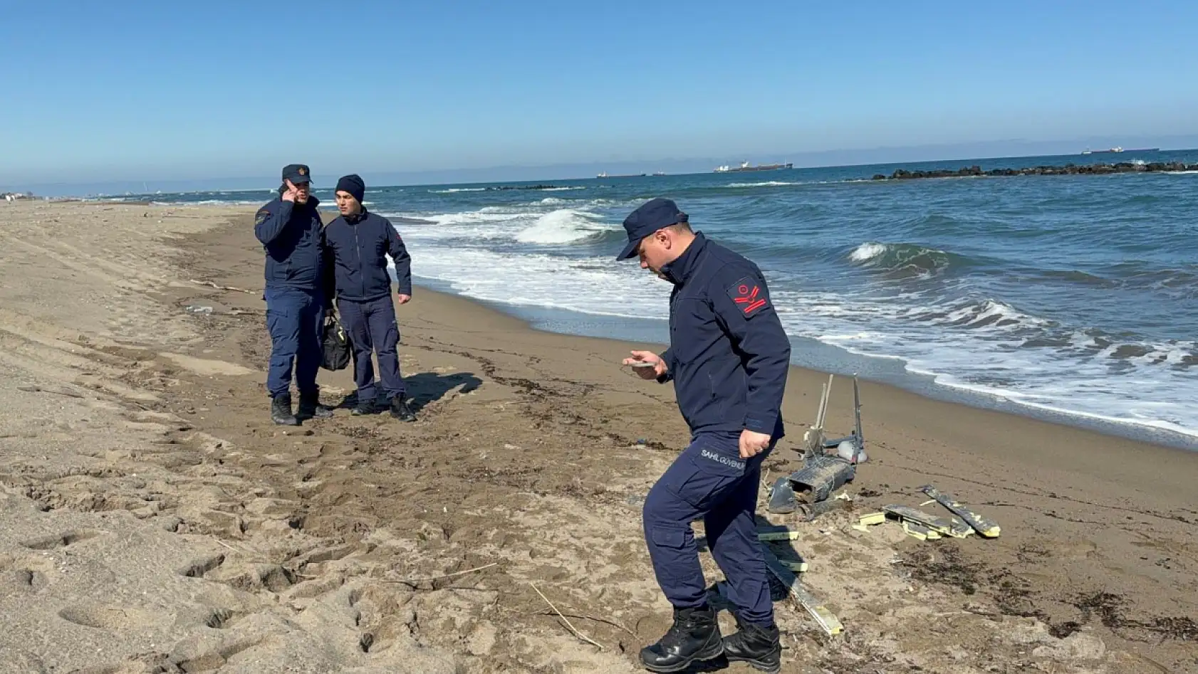 Vatandaş fark etti, jandarma harekete geçti! Hangi ülkeye ait olduğu bilinmiyor