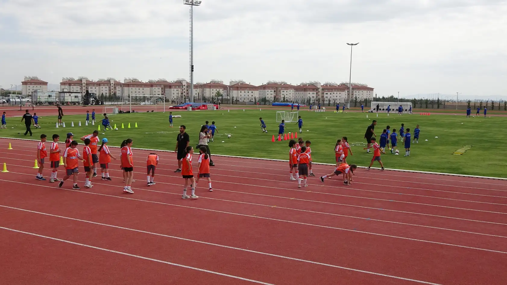 Konya'da dikkat çeken proje: 20 bin çocuk sporla buluştu
