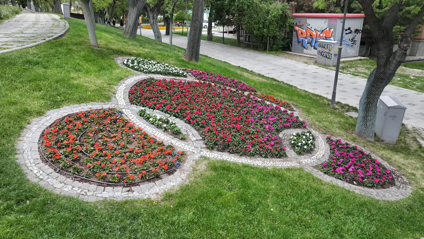 Konya'nın bu noktalardan geçenler gözünü alamıyor