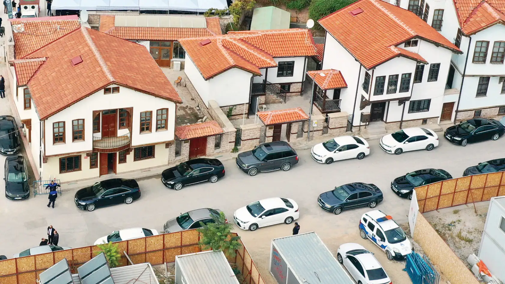 Konya'nın merkezinde milyonluk fırsat! Meram Belediyesi ihaleye çıkarıyor