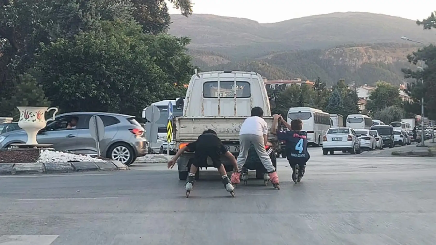 Gençler Neden Böyle Tehlikeli Davranışlar Sergiliyor?