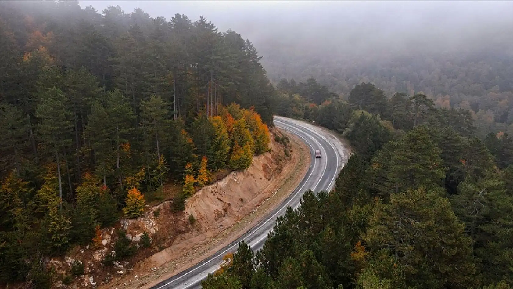 Domaniç Dağları'nda kartpostallık manzaralar oluştu!