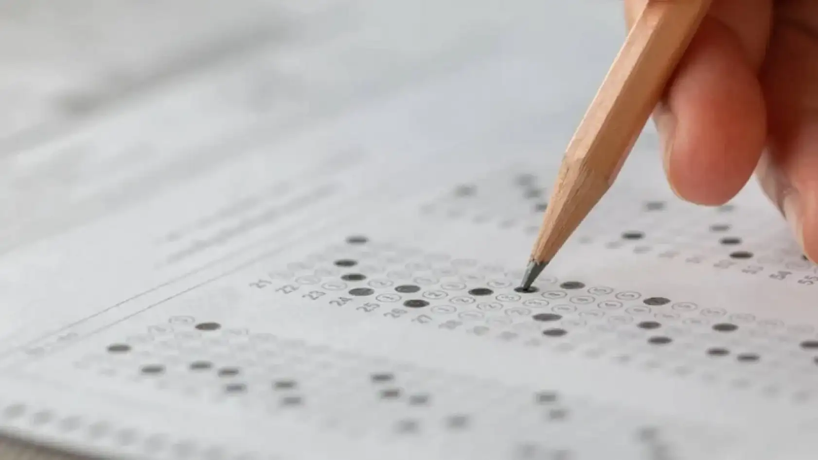 ÖSYM'den hafta sonu sınav maratonu: Binlerce aday sınava girecek