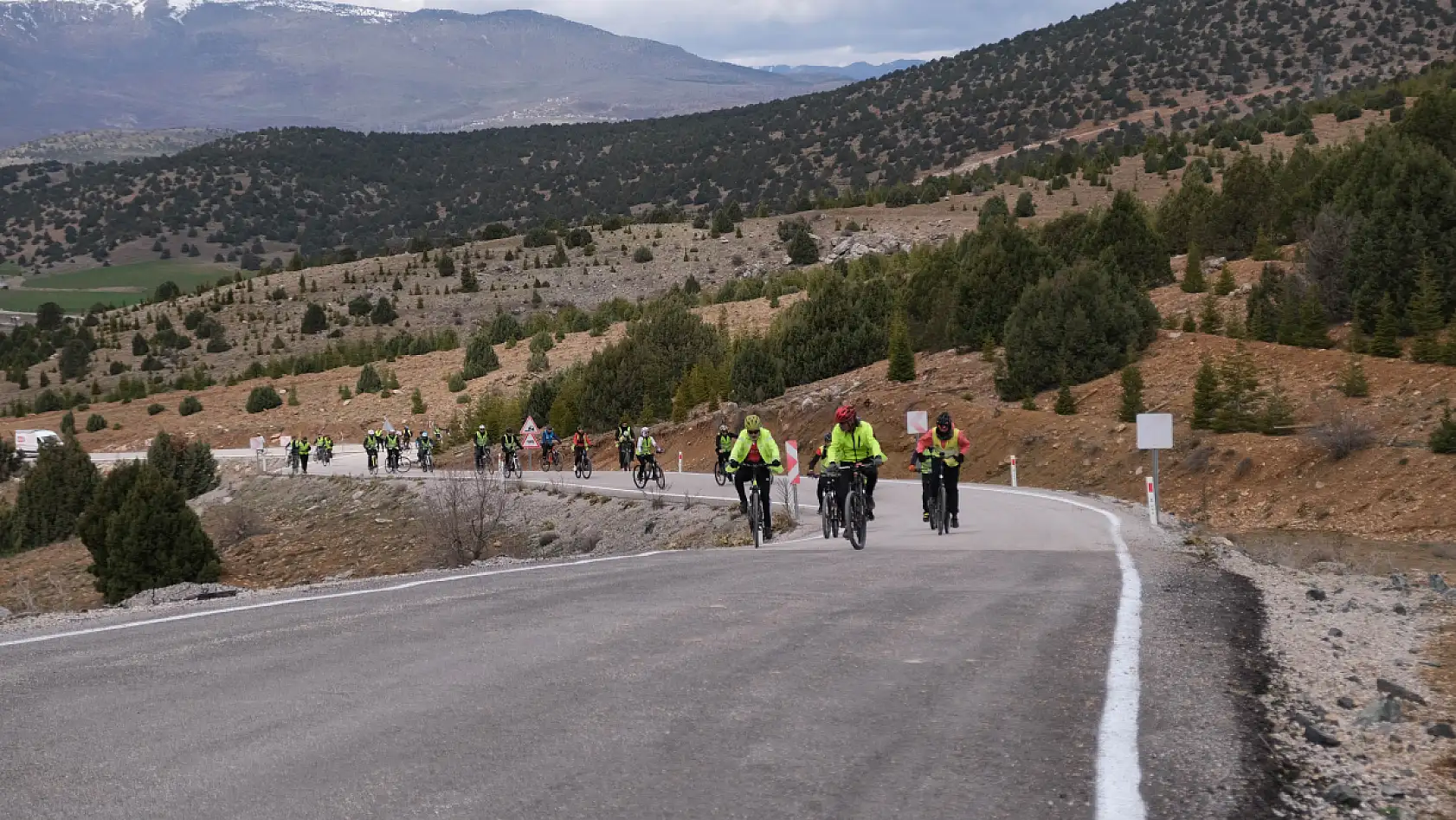 Konya'da pedal basılmadık yer kalmayacak: Her ay yeni bir rota!