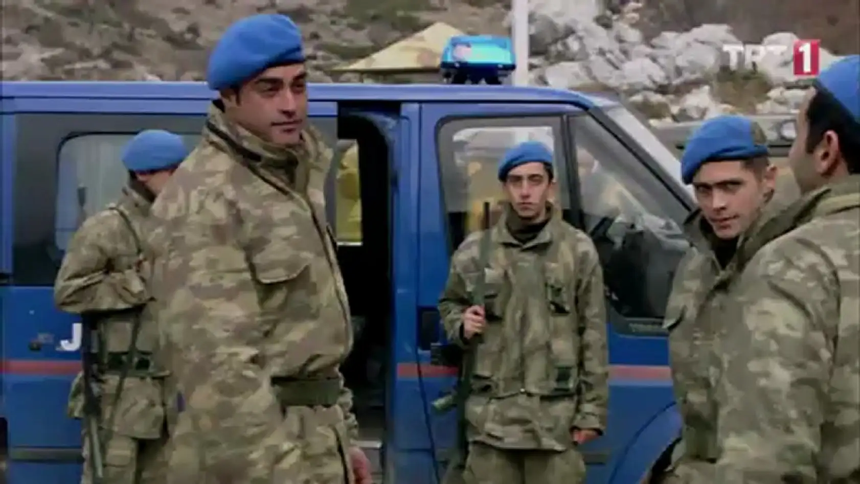 Osman Sınav'ın unutulmaz dizileri: Döneme damga vuran yapımları