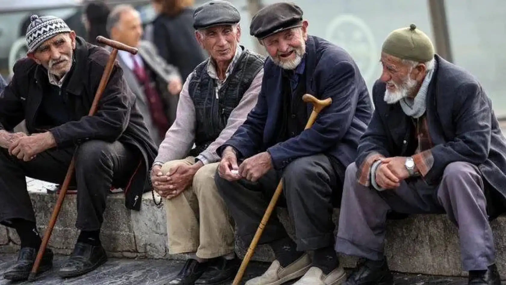 Türkiye hızla yaşlanıyor: 65 yaş üstü nüfus 9,5 milyona ulaştı