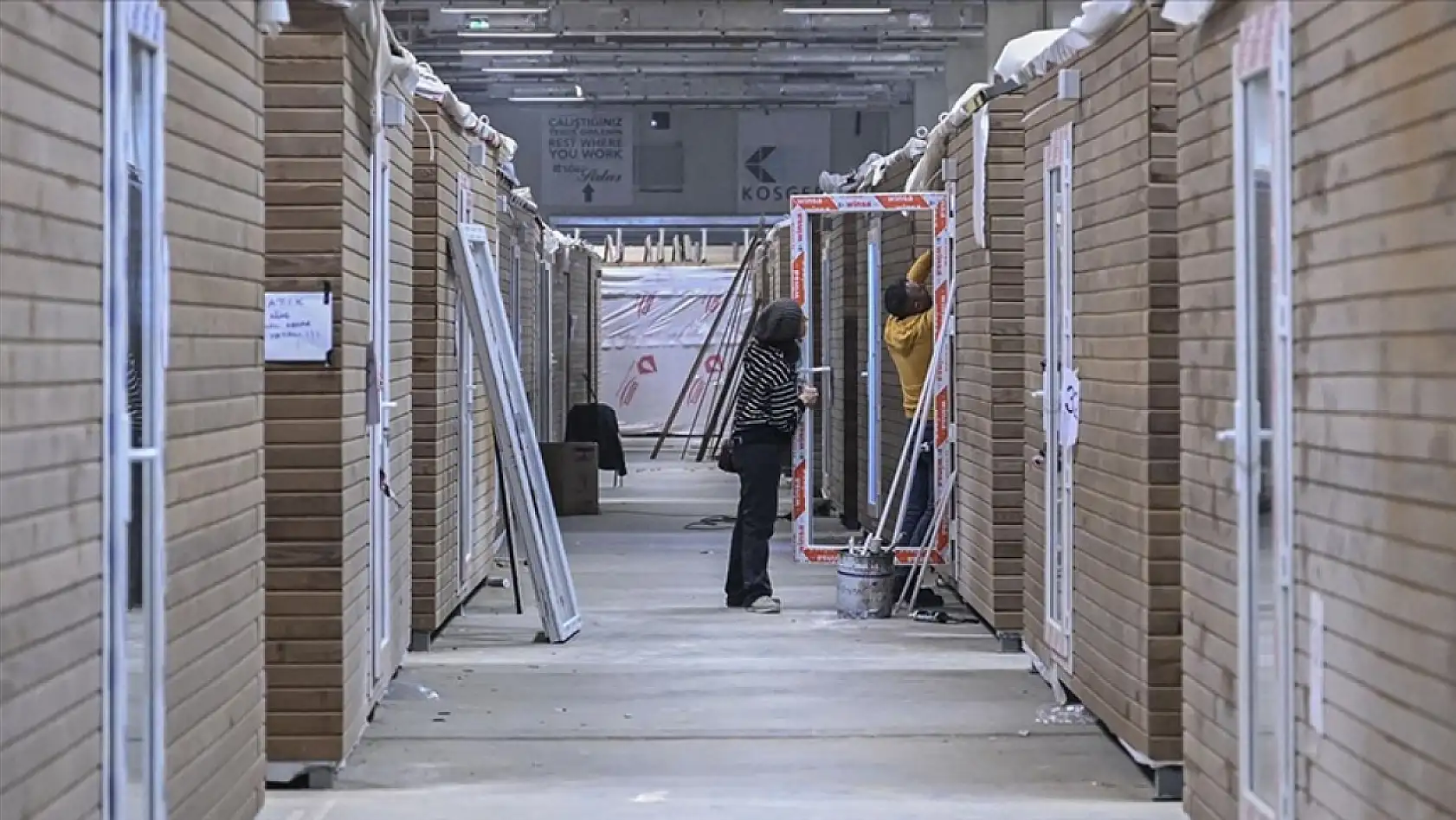 Taşınabilir afet evleri depremzedelerin yüzünü güldürecek