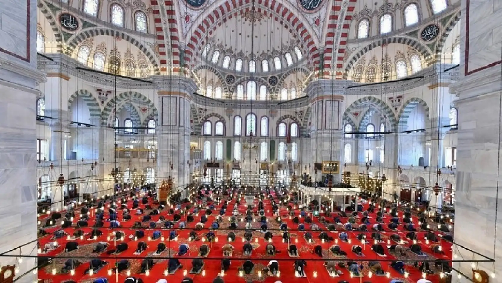 Resimli Cuma mesajları 2025: En güzel, farklı ve ayetli Cuma mesajları