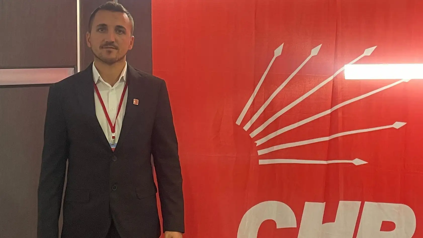 14 yaşında CHP'ye girdi, Genel Başkan Yardımcısı oldu!
