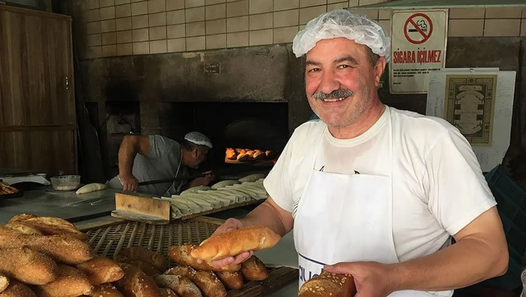 Konya'da 300 yıllık tarihi taş fırında 6 kuşaktır ekmek üretiliyor