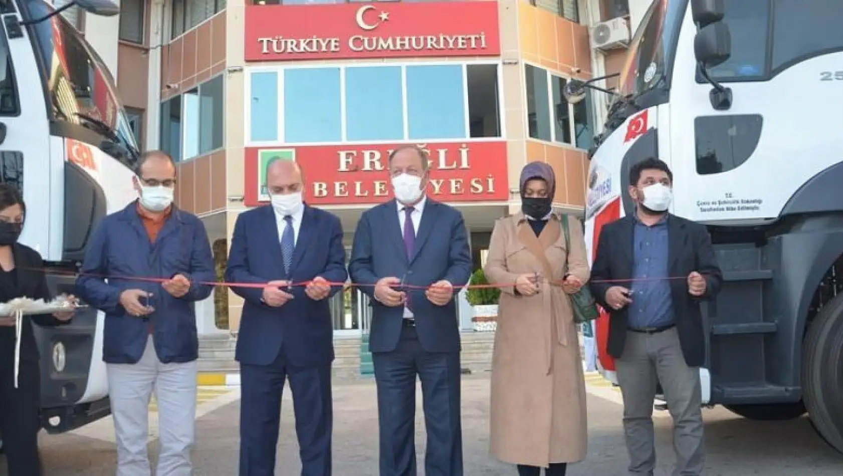 Ereğli Belediyesine hibe edilen yeni hizmet araçları tanıtıldı