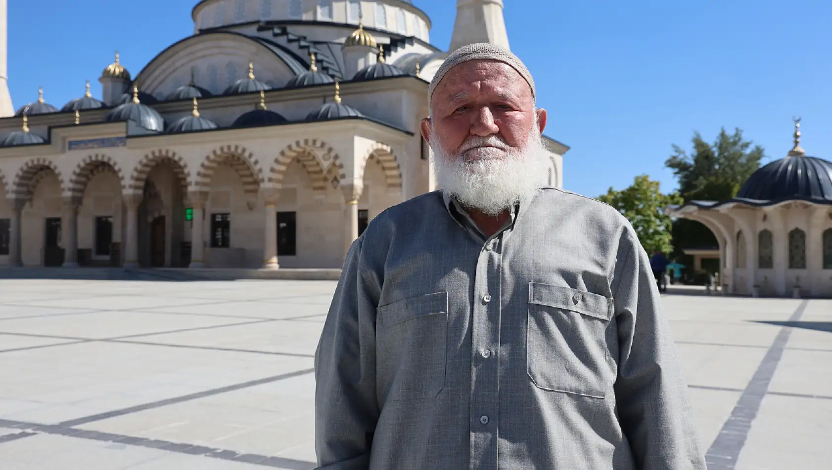 84 yaşındaki Konyalı Hasan dede Türkiye'nin dört bir yanında 321 cami inşa etti!