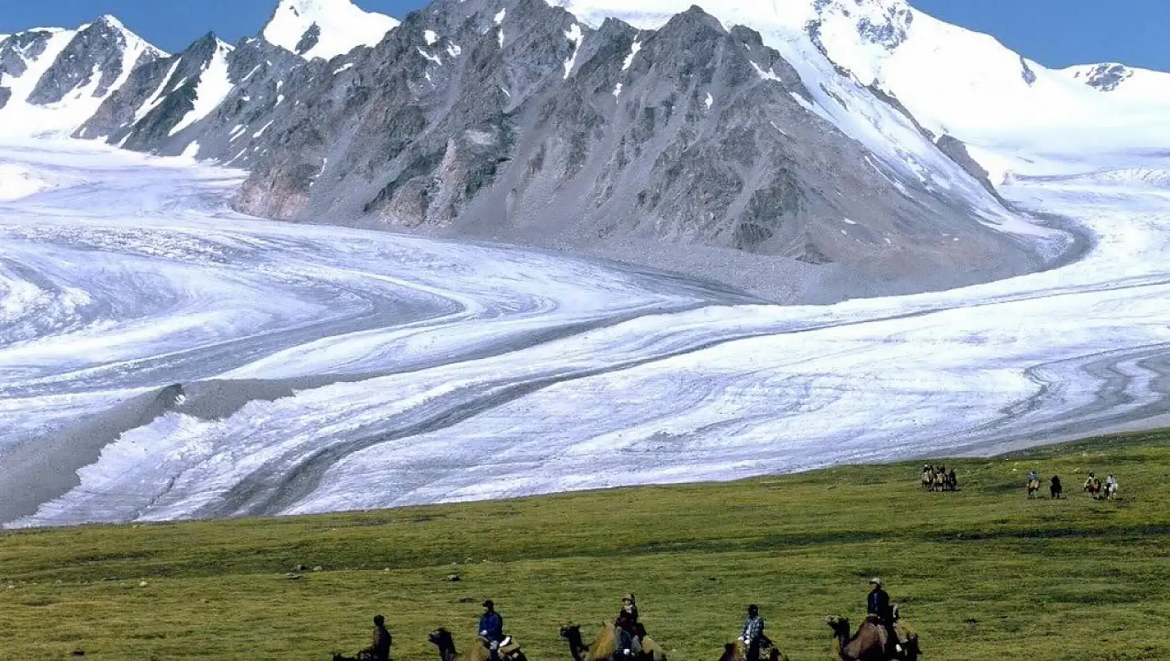 Altai Tavan Bogd Milli Parkı: Doğa Harikası ve Macera Tutkunlarının Vazgeçilmez Adresi