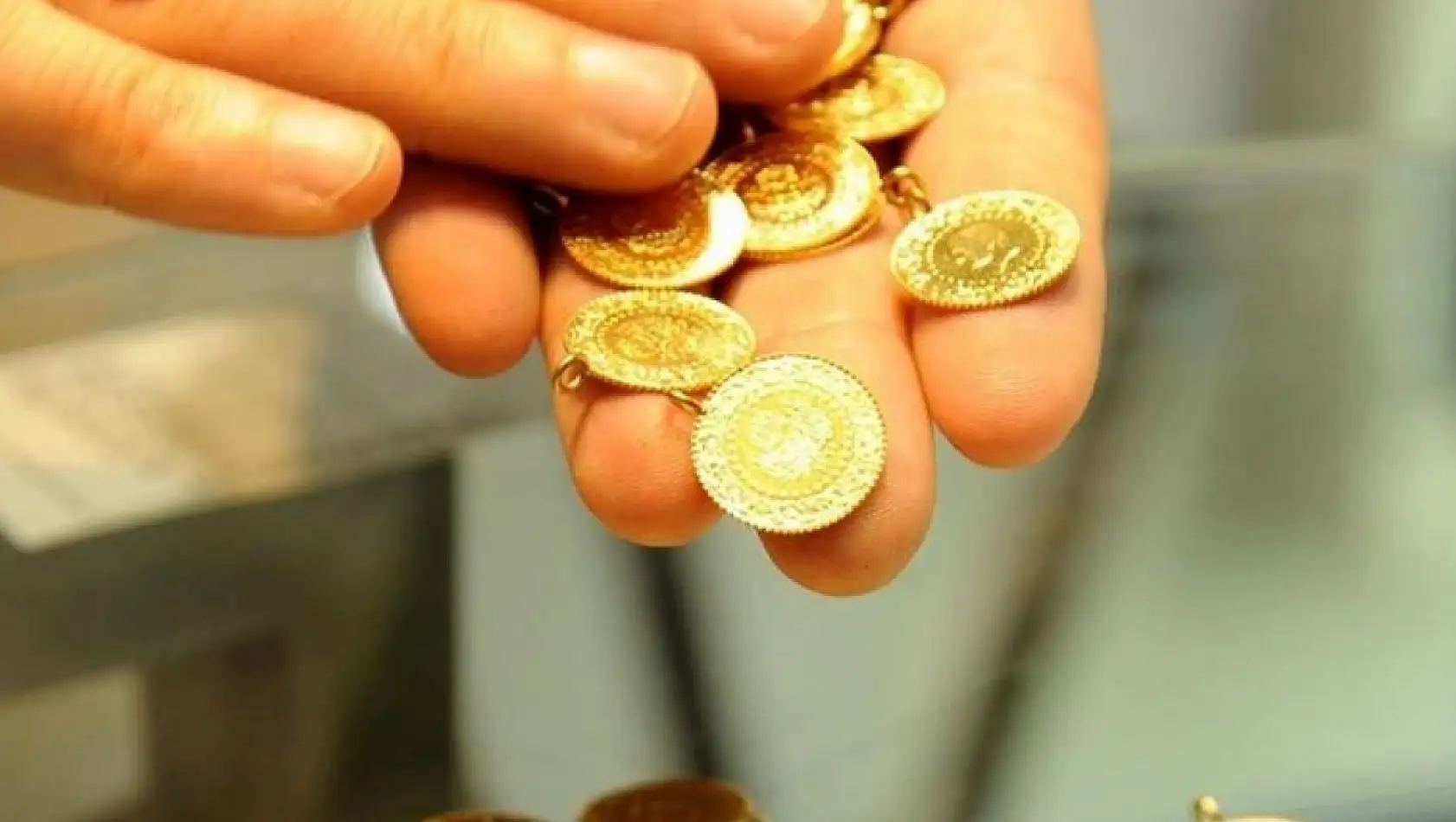 Altın fiyatları yükselişte! 15 Temmuz 2024 güncel gram, çeyrek, cumhuriyet altın fiyatları