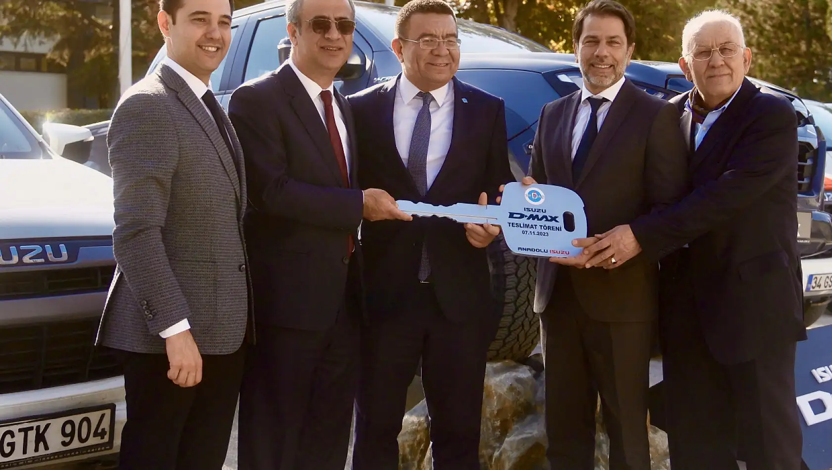 Anadolu Isuzu'dan Konya MEDAŞ'a araç teslimatı!