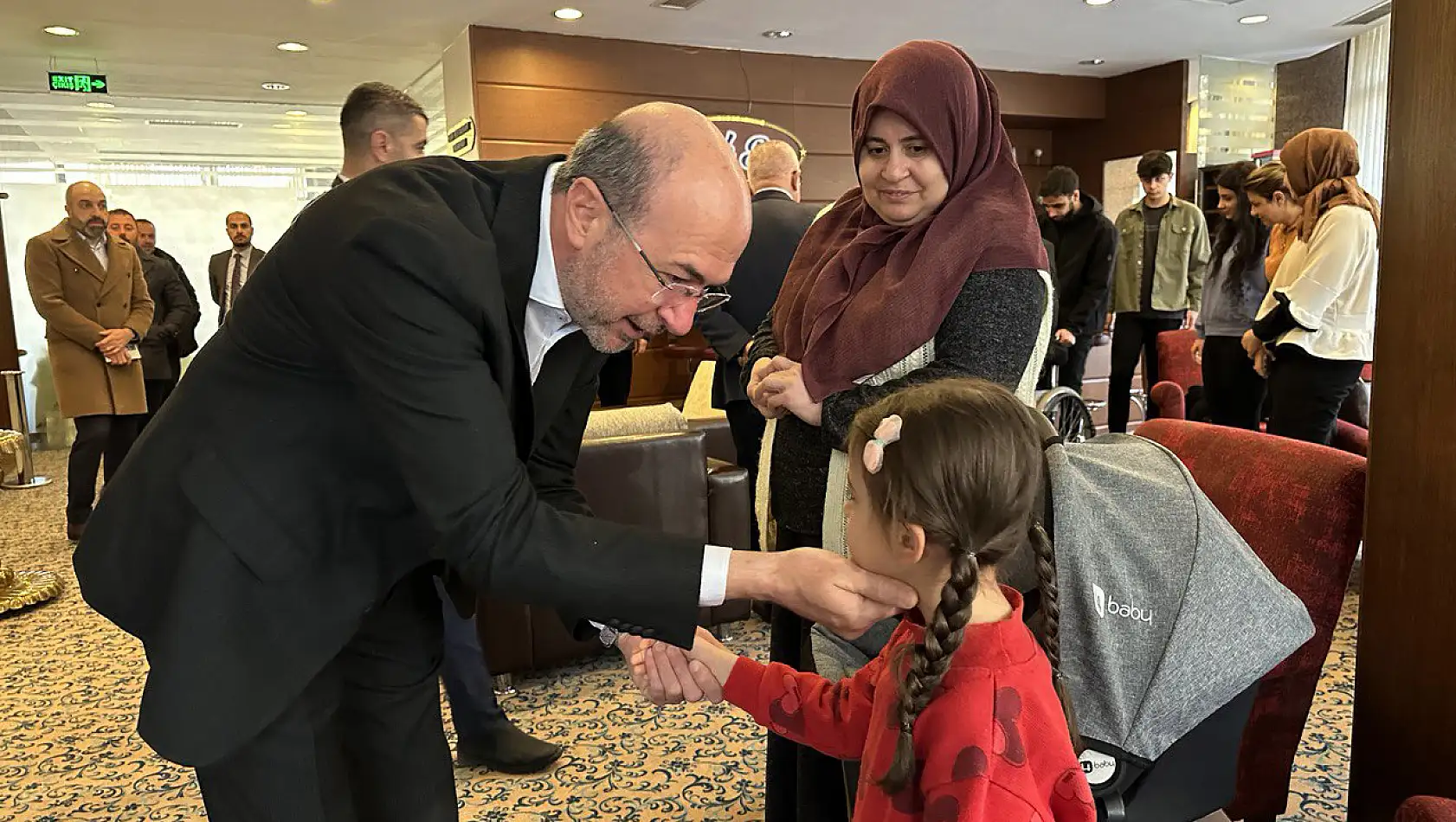 Başkanlar Depremzede ailelerle bir araya geldi