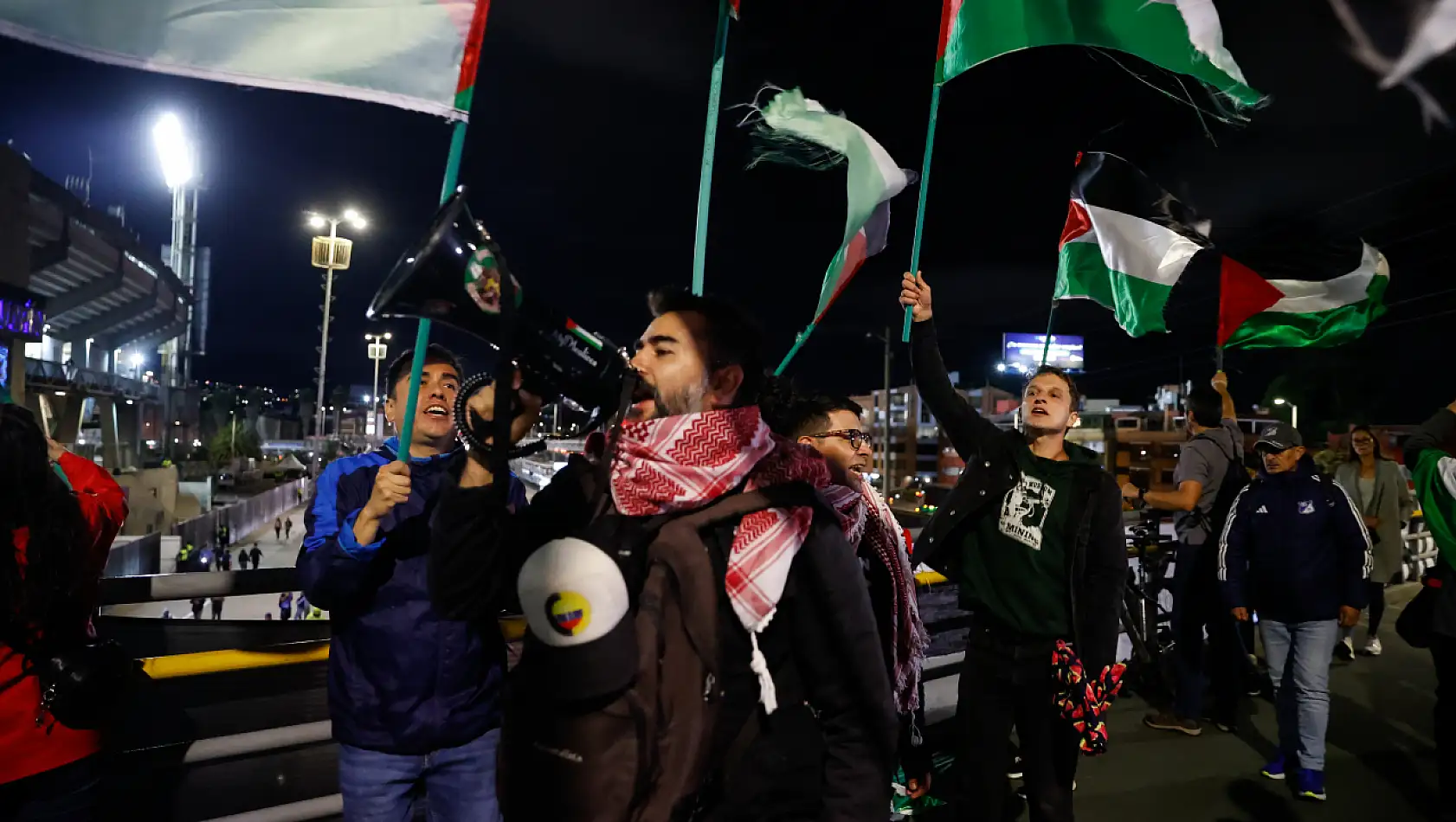 Bogota'da Filistin'e Destek Gösterisi: Copa Libertadores Maçı Öncesi Duygusal Anlar