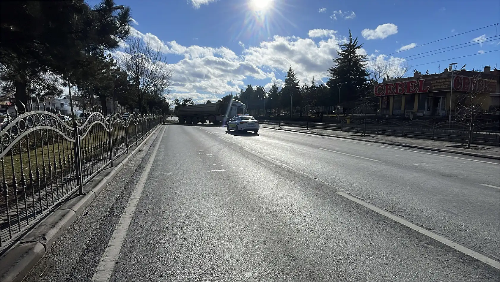 Konya'da kontrolden çıkan TIR karşı şeride savruldu! 1 kişi ağır yaralı