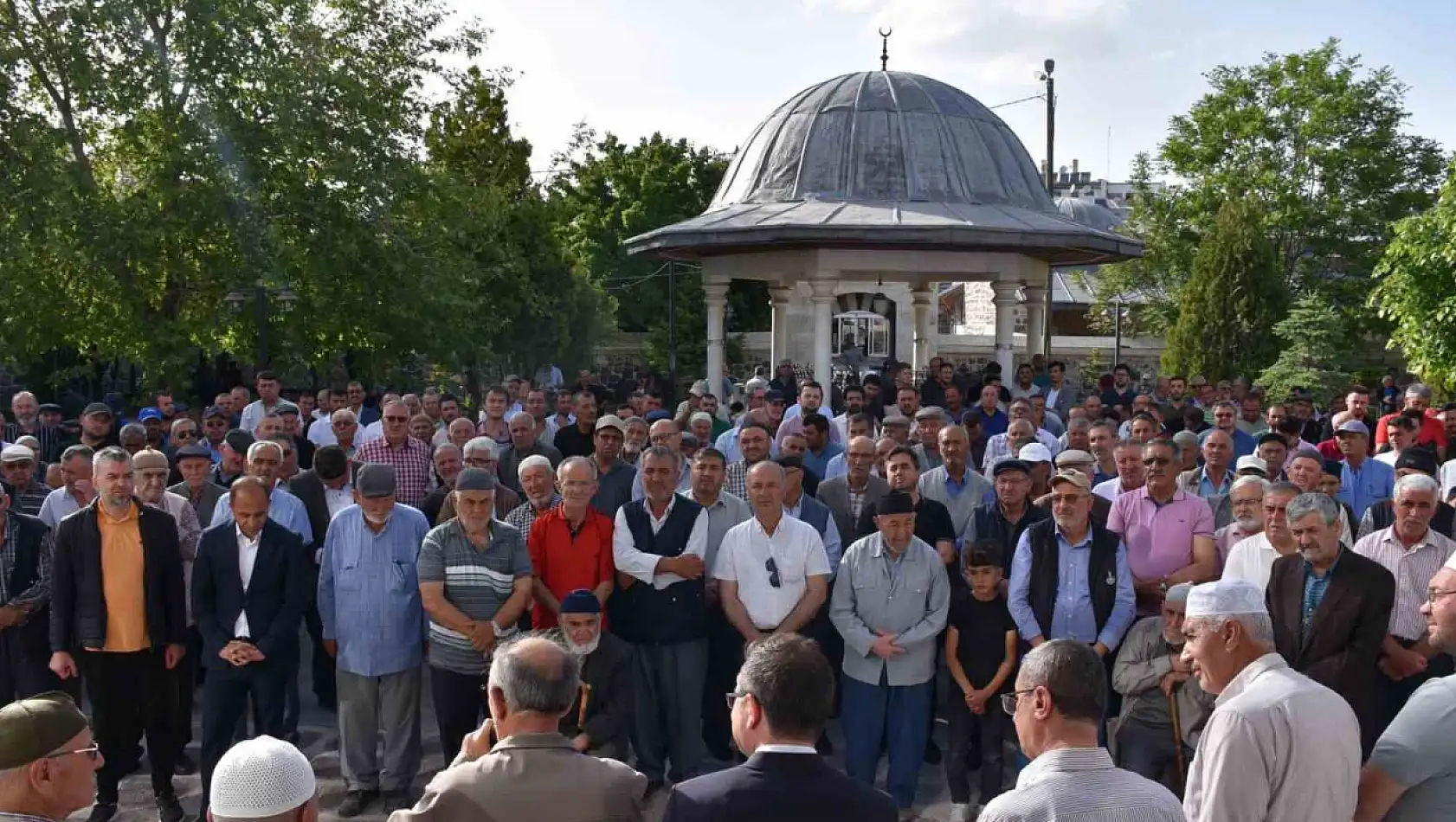 Karapınar'da hacı adaylarına uğurlama töreni