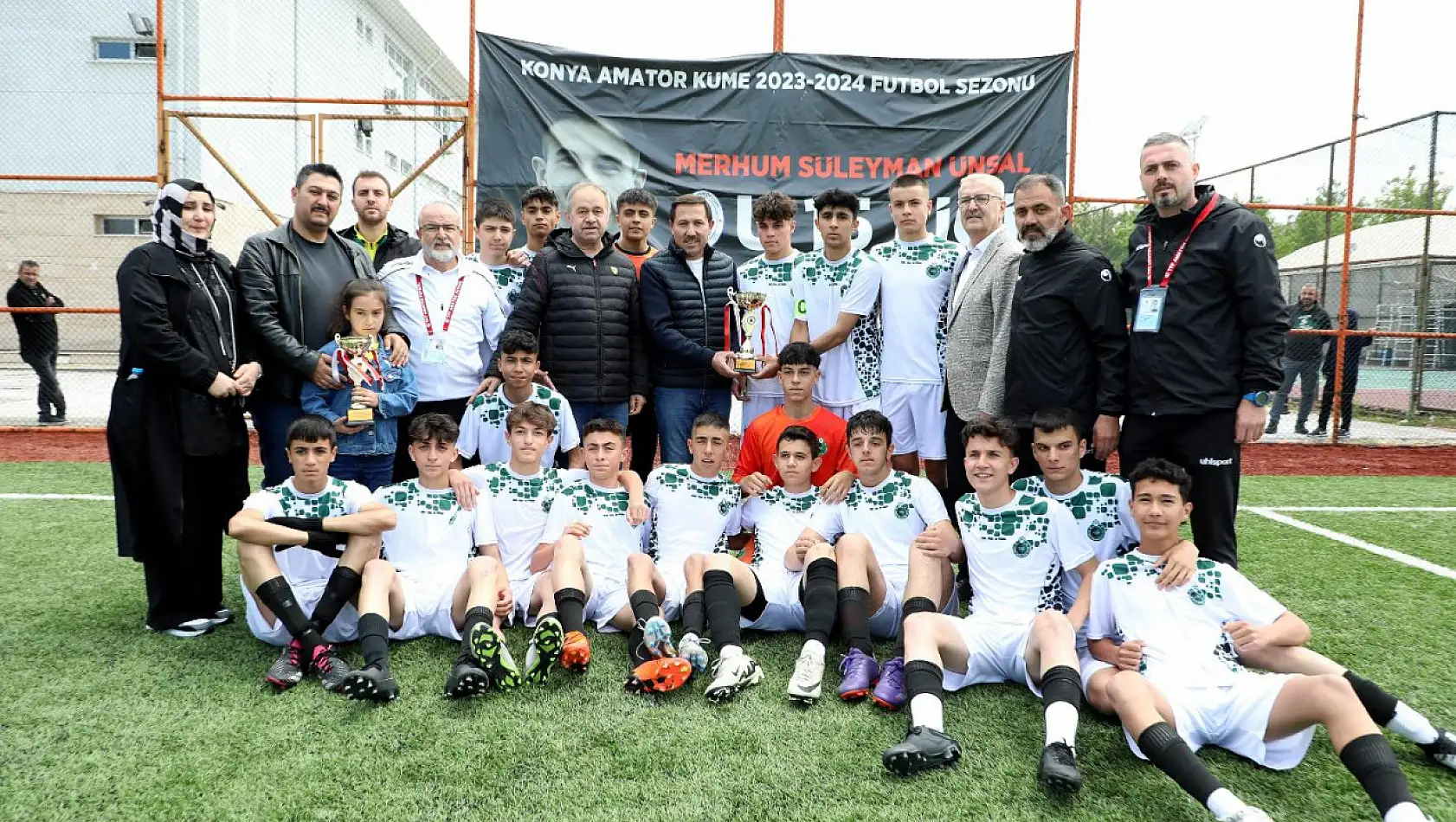 Karatay Belediyespor U15 Futbol Takımı, U15 Ligi'nde şampiyon oldu!