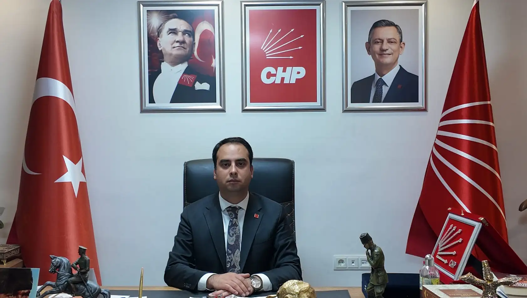 Konya CHP'den MEB'e sert eleştiri: Karneden Atatürk'ü çıkardılar