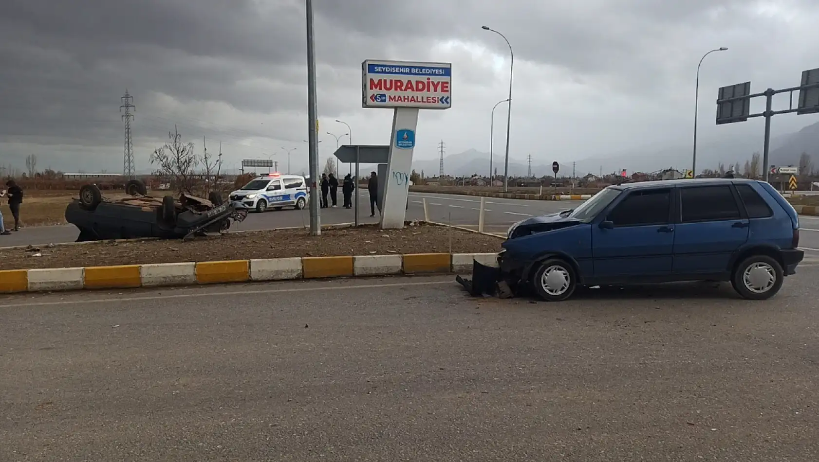 Konya'da iki otomobil çarpıştı!