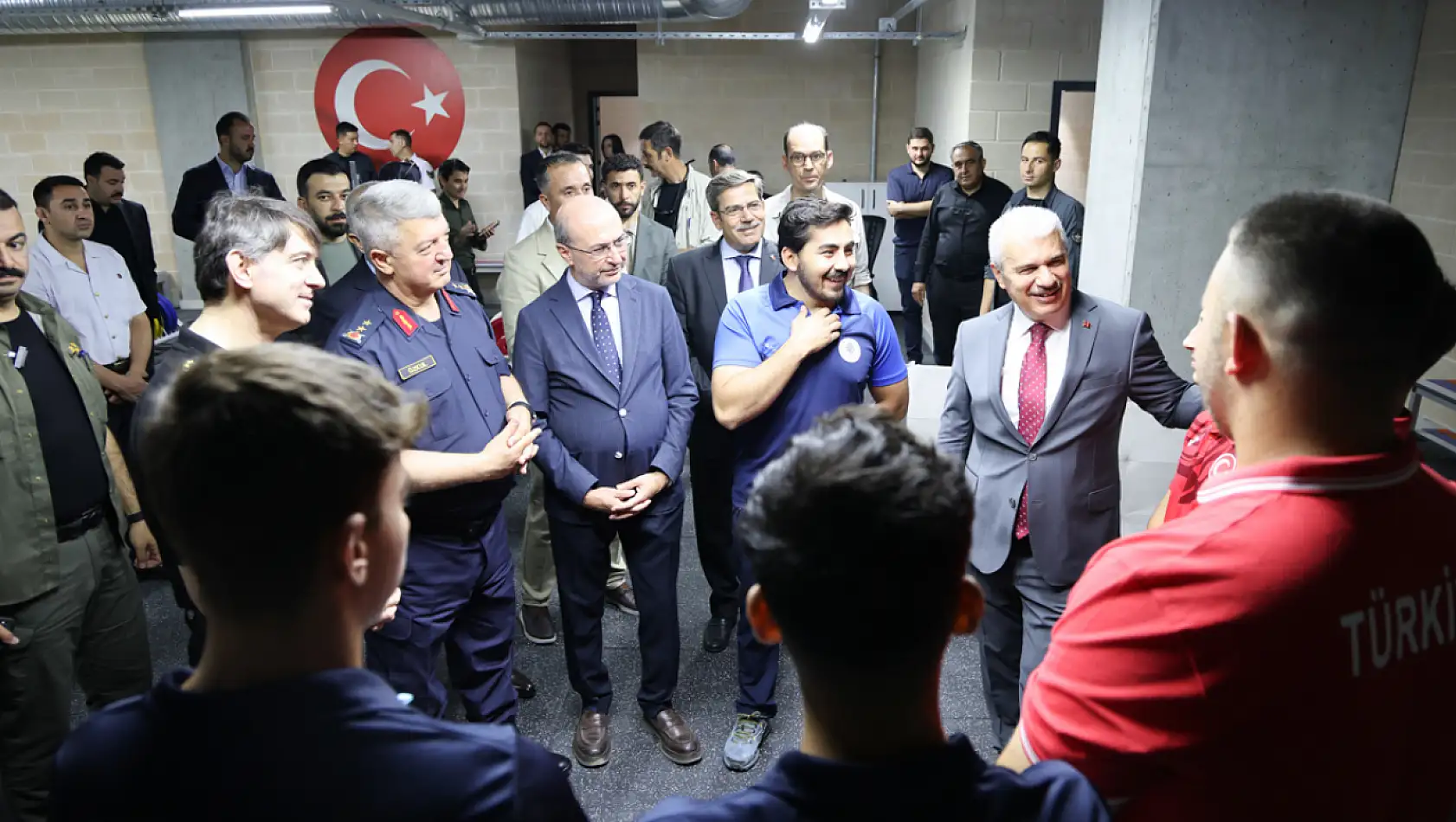 Konya'da olimpiyat yolculuğu bu merkezde başlıyor! Vali Akın'dan ziyaret