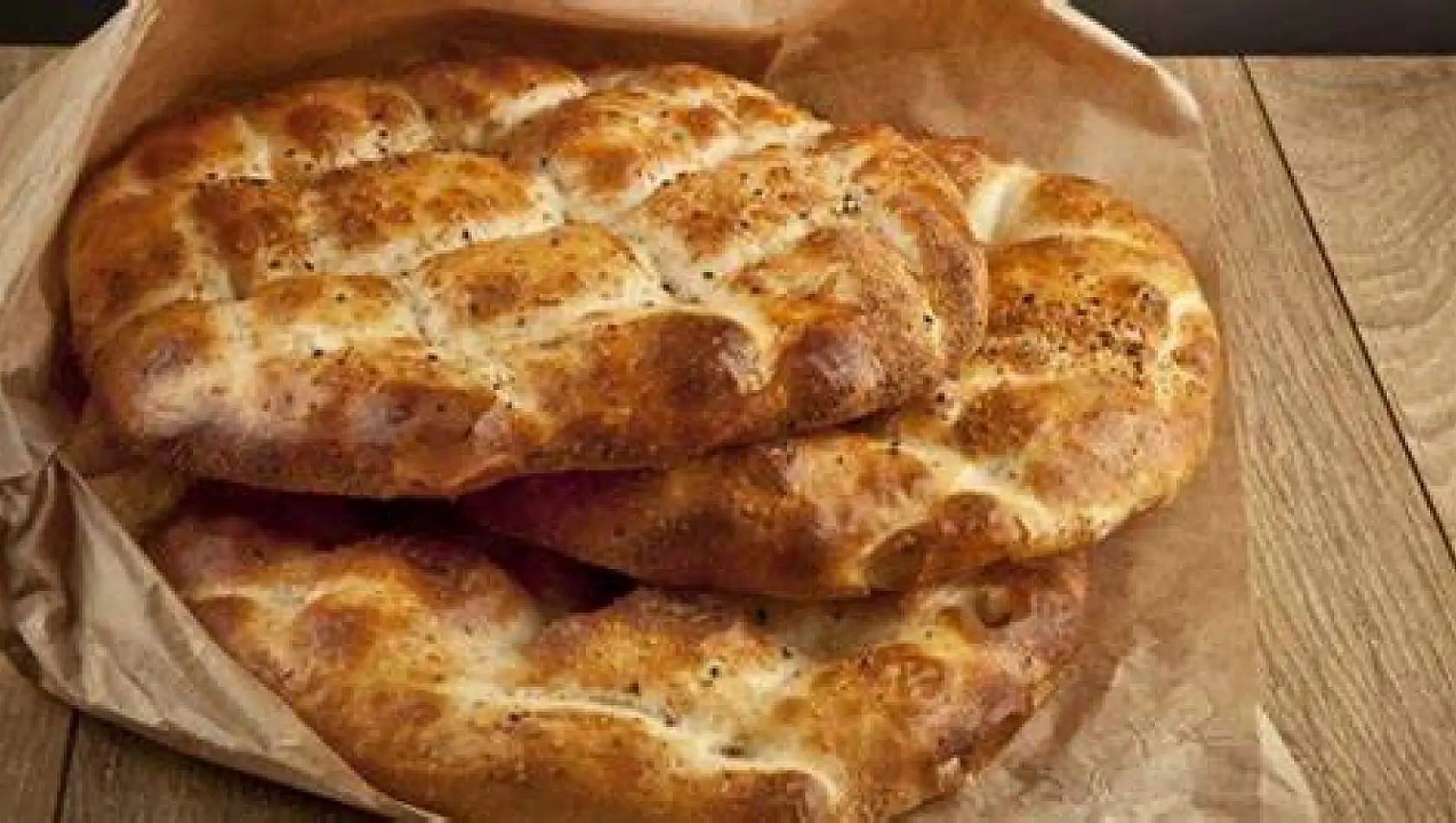 Konya'da Ramazan'ın en ucuz pidesi Ilgın ilçesinde: susamlı pide sadece 8,5 tl!