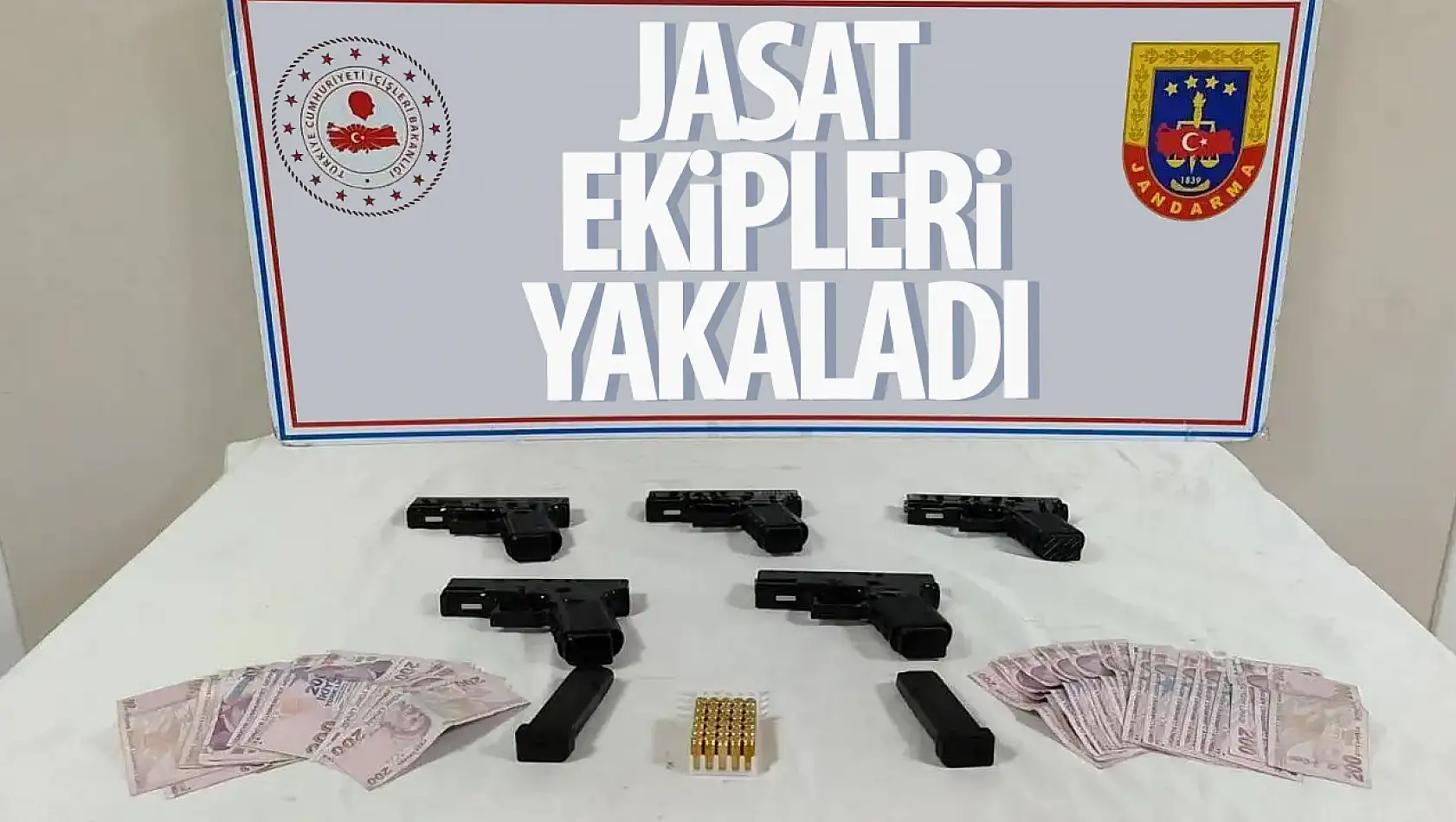 Konya'da silah kaçakçılarına operasyon