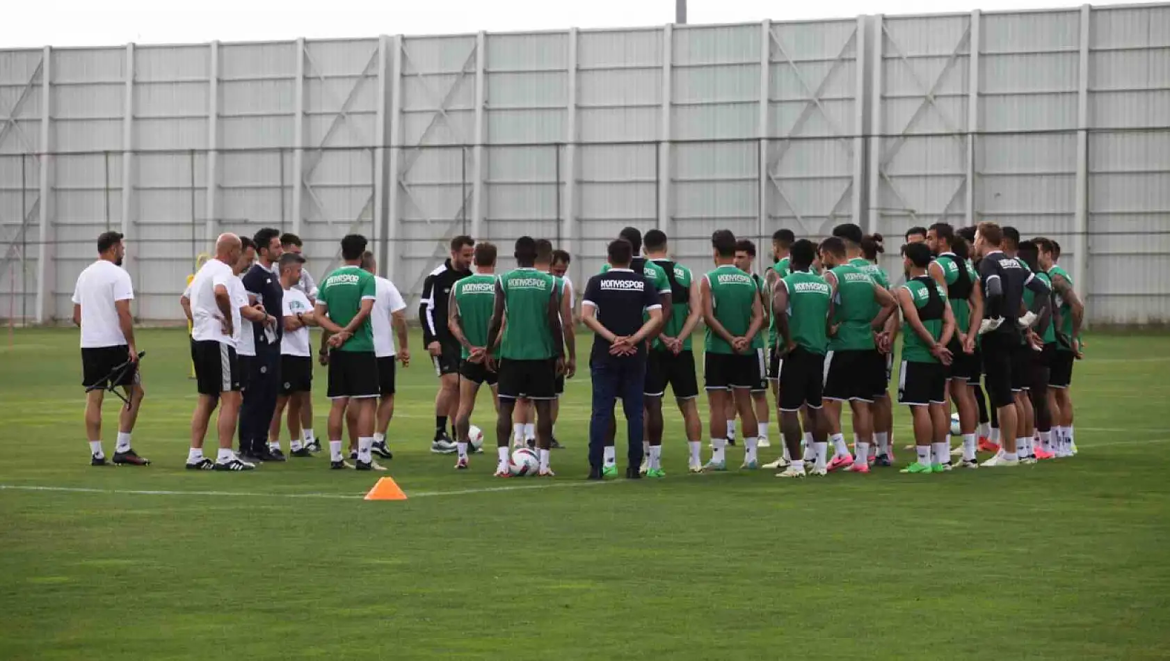 Konyaspor yeni sezon hazırlıklarını sürdürüyor