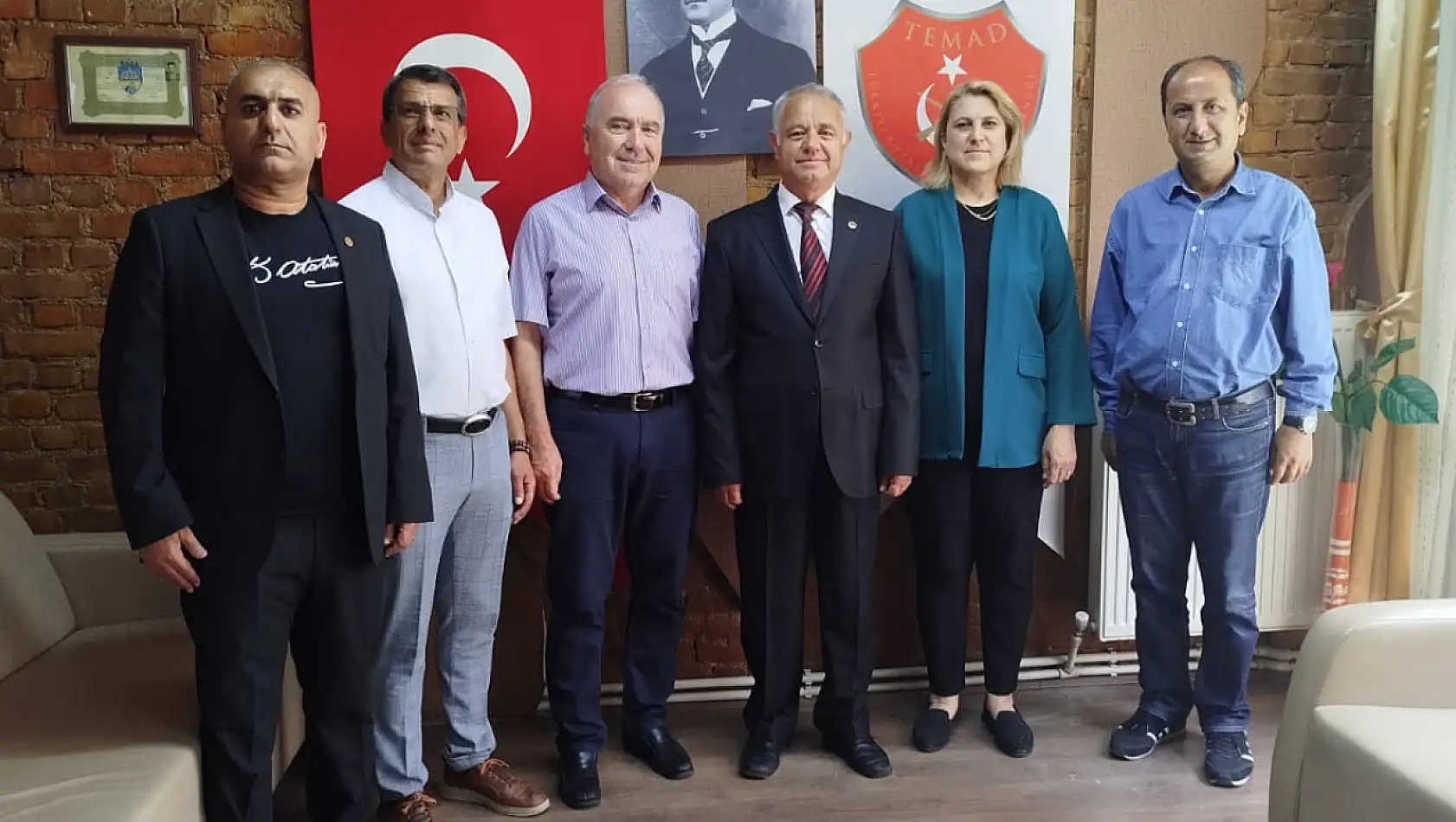 TEMAD Konya'da İsmail Sezer güven tazeledi