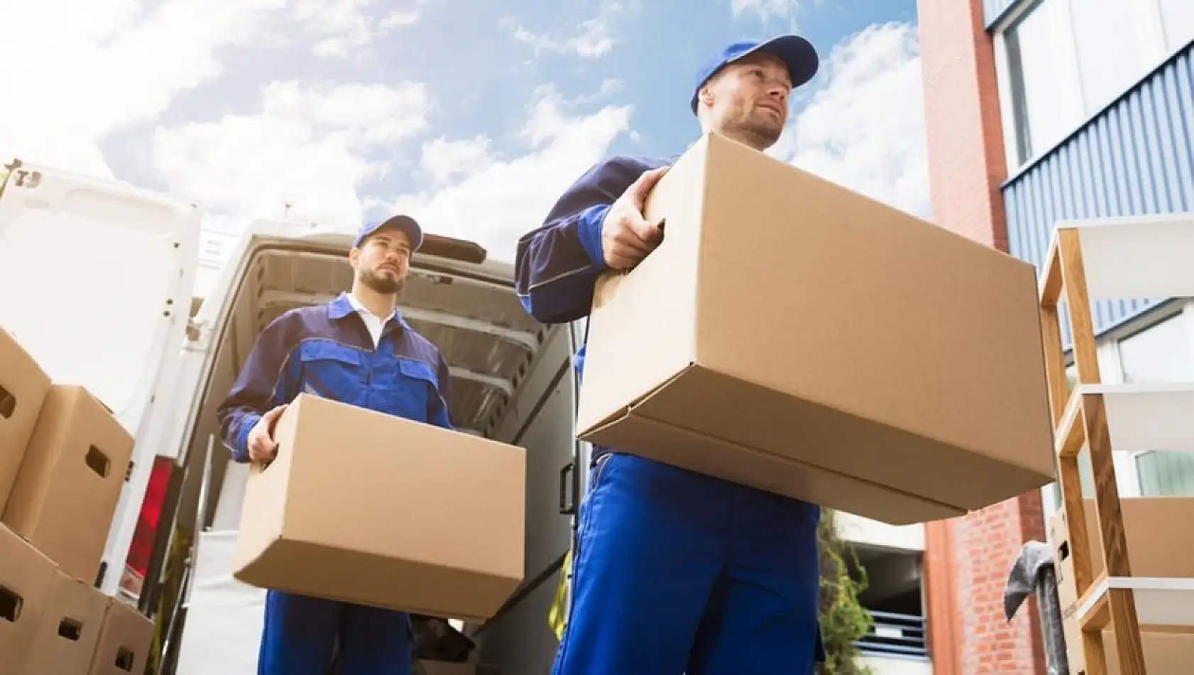 1 Mayıs resmi tatil mi? 1 Mayıs hangi güne denk geliyor? Bankalar, kargolar açık olacak mı?